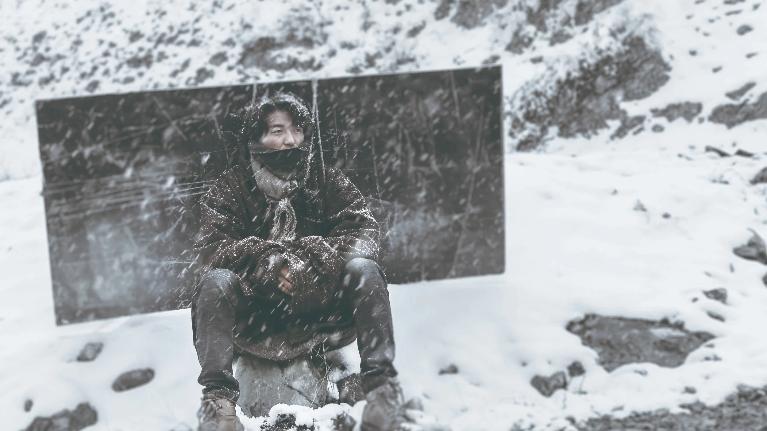 Blackboard Yonden | 2018 | Tibet | 27’ | Tibetan, with English and Chinese Subtitles Tenpa is a young teacher in a primary school. Although he is only about has twenty students, he must not only face the fact that he does not have a classroom and no blackboard, but also still has a beautiful young woman is persecuted in his dreams. Yonden is a young Tibetan film director from Ngaba, in the eastern part of the region. Amdo. He studied at the Northwest University for Nationalities in Lanzhou. He studied at the Northwest University for Nationalities in Lanzhou Tibetan literature in the main subject. He is the editor of various journals – the have appeared on many Tibetan social media – and books. With the Short film “Blackboard” he has already realized his second film project.