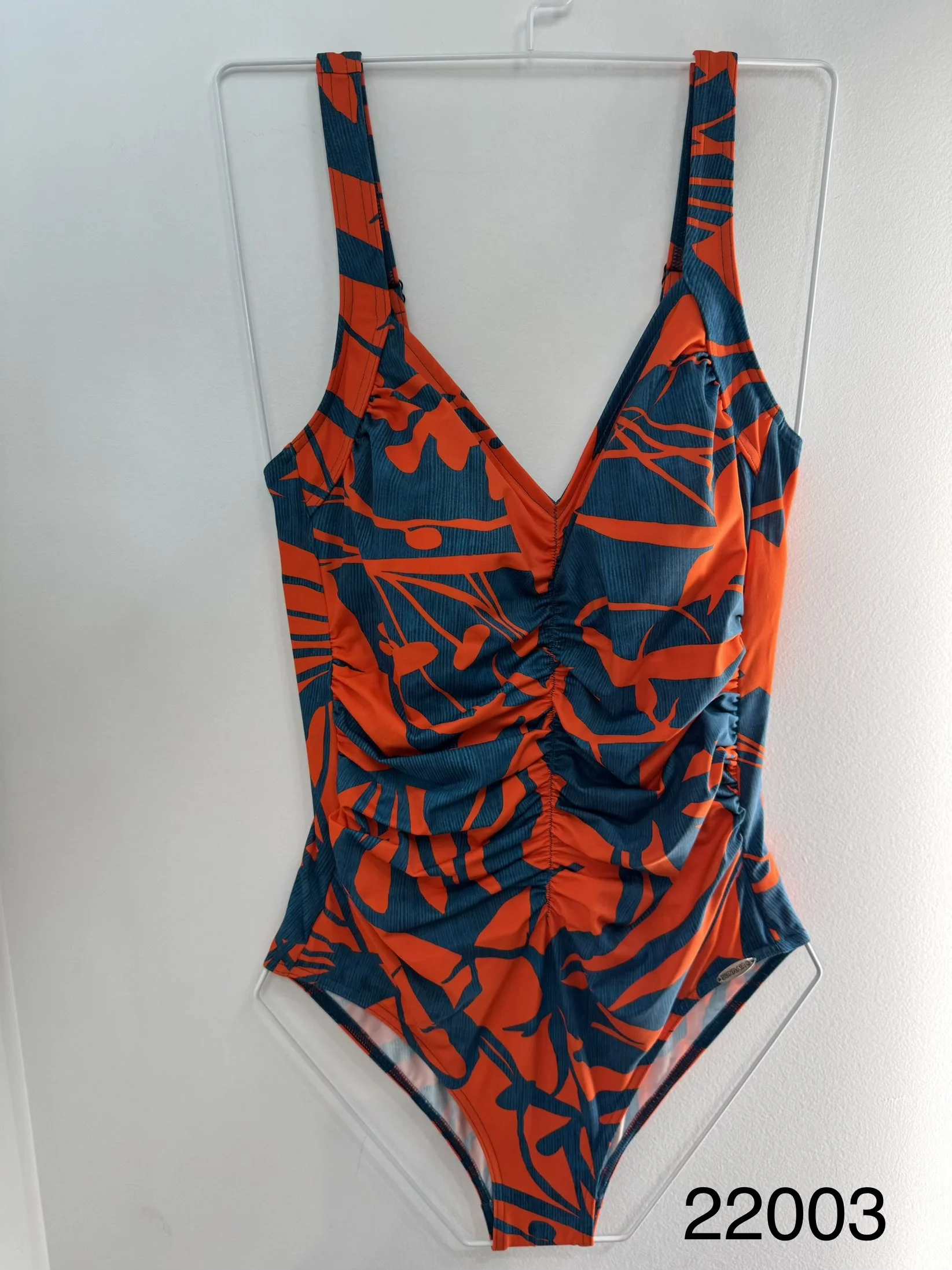  Disponible en Bonnet E : Taille 42, 46, 48, 50 