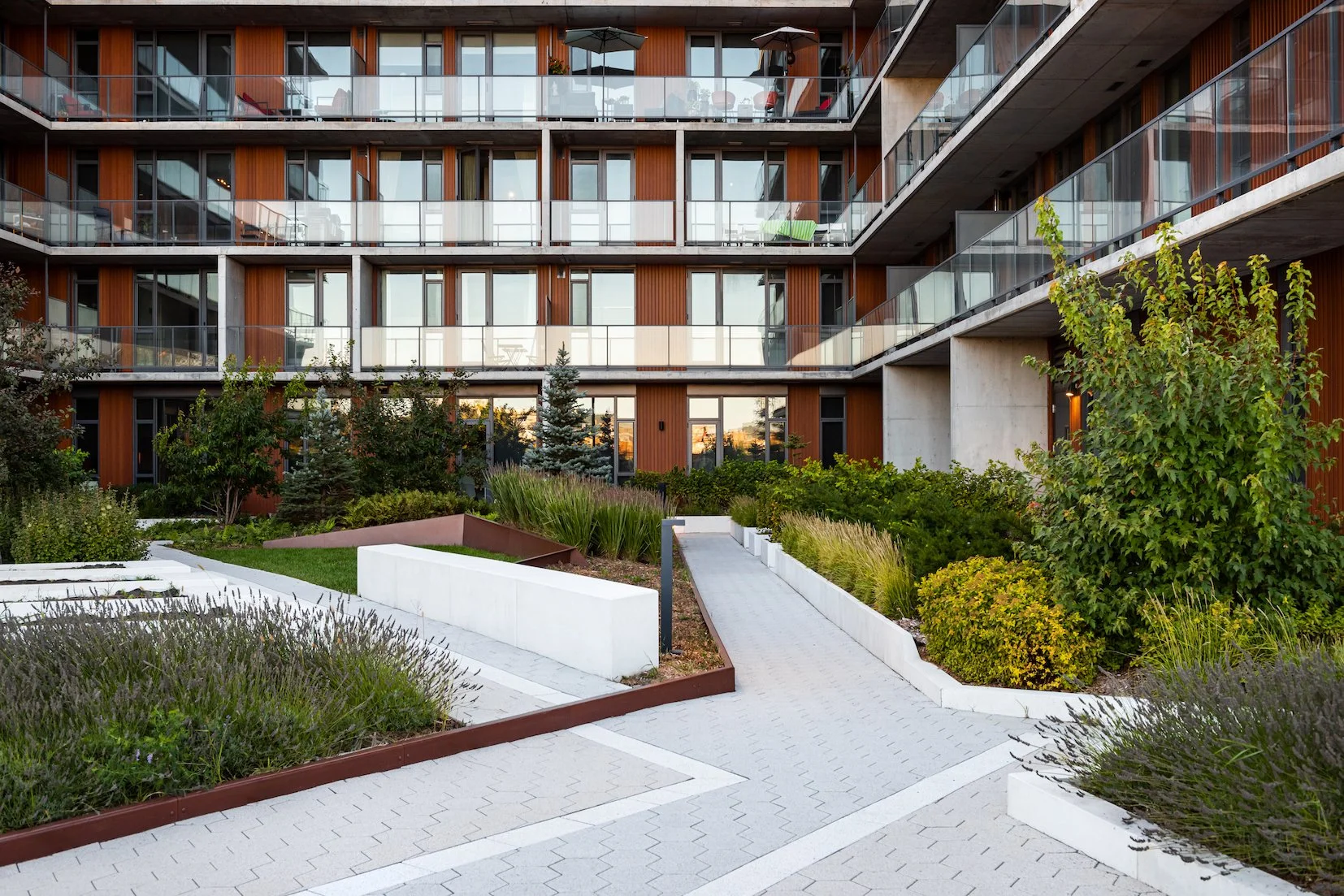 06a Courtyard - Summer.jpg