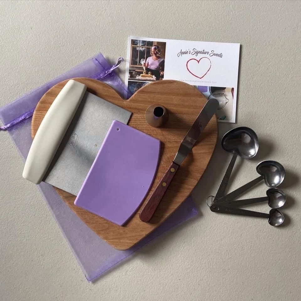 Annie's Baking Signature 5 piece Essential Baking Tool Kit
