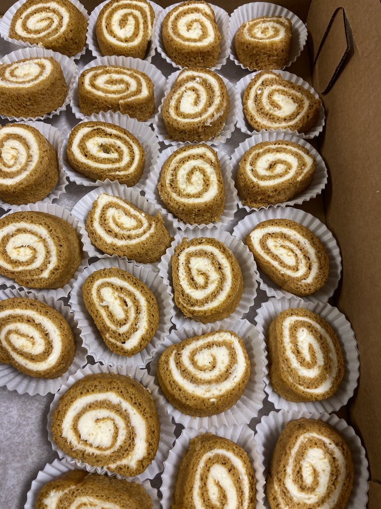 PUMPKIN ROLL FROM SCRATCH- October 31st