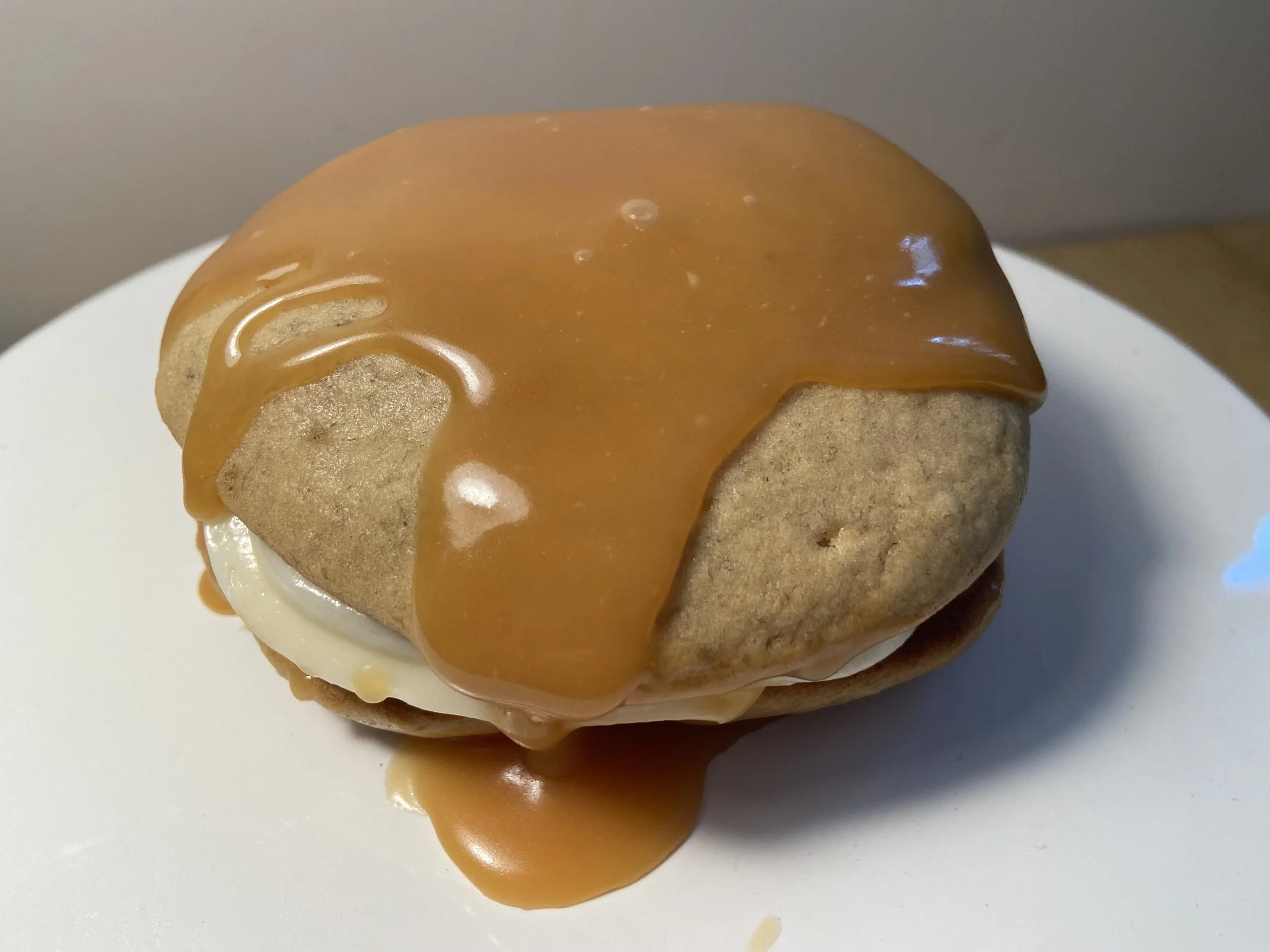 BANANA  WHOOPIE PIES CLASS WITH CARAMEL CREAM CHEESE FROSTING- May 1st