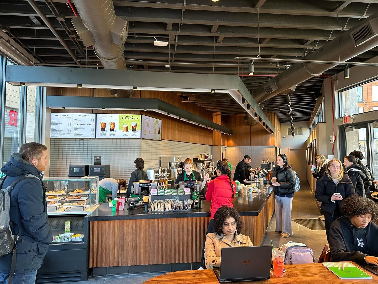 @theyardbux is re-open after some renovations! Stop in for your caffeine fix today! ☕️
.
.
#theyard #theyardru #theyardrutgers #theyardatcollegeave #collegeave #newbrunswick #newbrunswicknj #ru #rutgers #rutgersu #rutgersuniversity #rutgersnewbrunswi