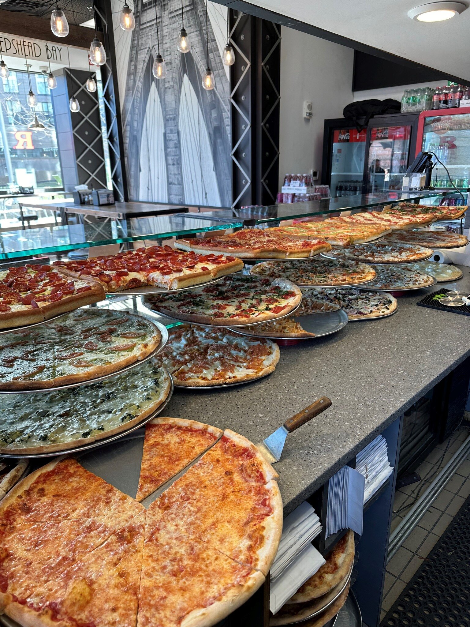 Celebrate #nationalpizzaday at @rukrispy today! What's your favorite topping?🍕
.
.
.
#theyard #theyardru #theyardrutgers #theyardatcollegeave #collegeave #newbrunswick #newbrunswicknj #ru #rutgers #rutgersu #rutgersuniversity #rutgersnb #rutgersuniv