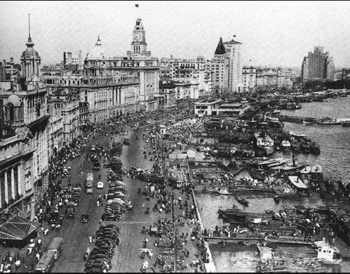 THE BOX WITH THE SUNFLOWER CLASP BY RACHEL MELLER