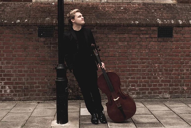 MAXIM CALVER FOR THE SUMMER MUSIC FESTIVAL