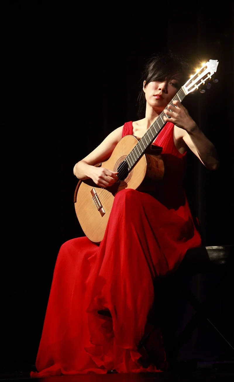 GUITAR AND VIOLIN RECITAL - Trinity  College Chapel 