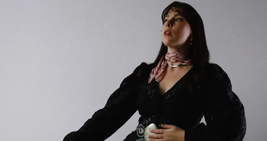 GEORGIA VAN ETTE AT THE ARTSCLUB BRIDGE STREET