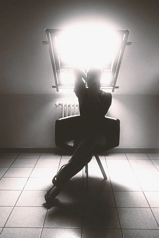 Twilight of artnude photography genre: Bill Henson — A Vision from the Shadows