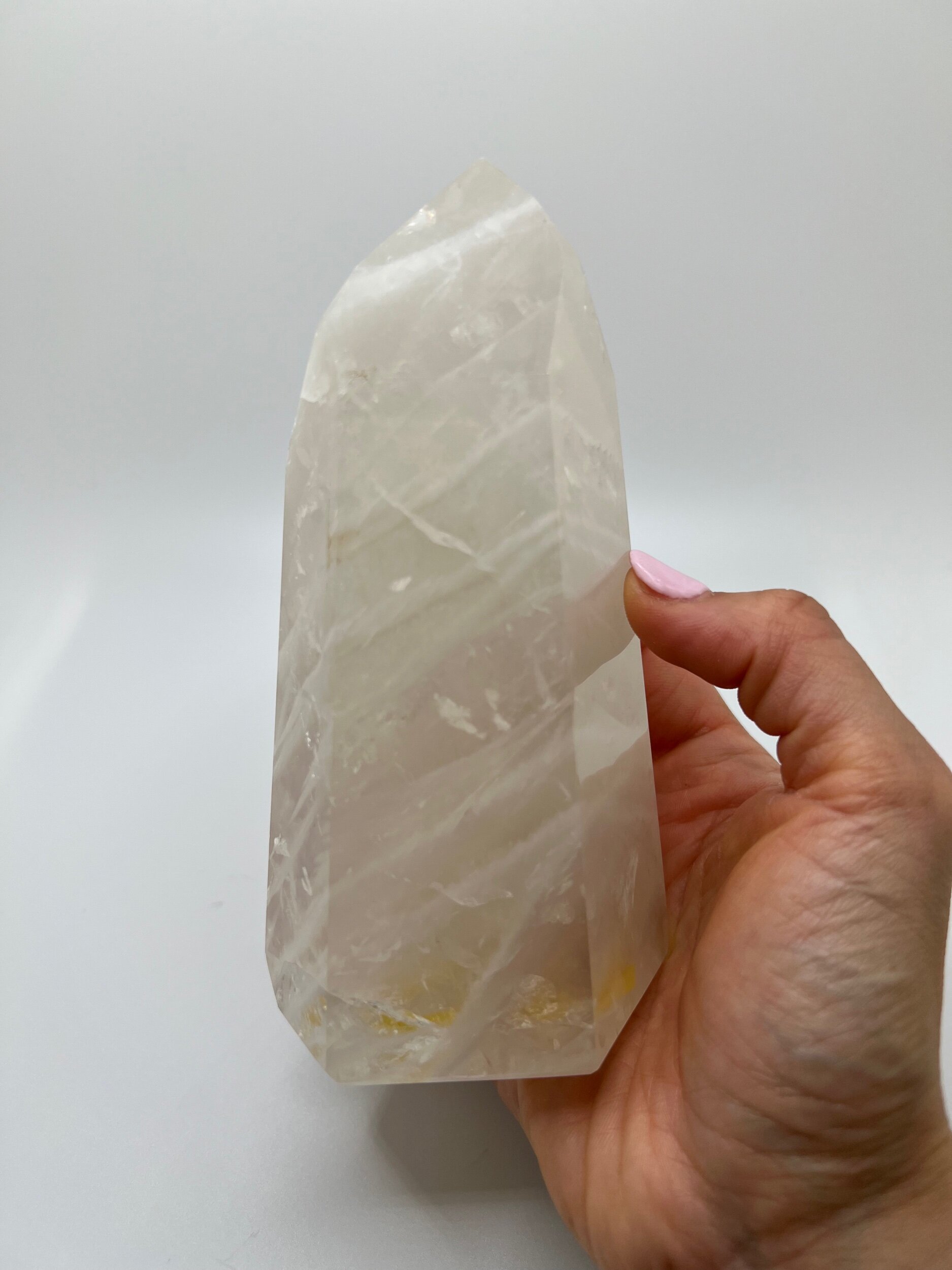 EF86106C-3A38-40B9-9477-17798ABAB30C