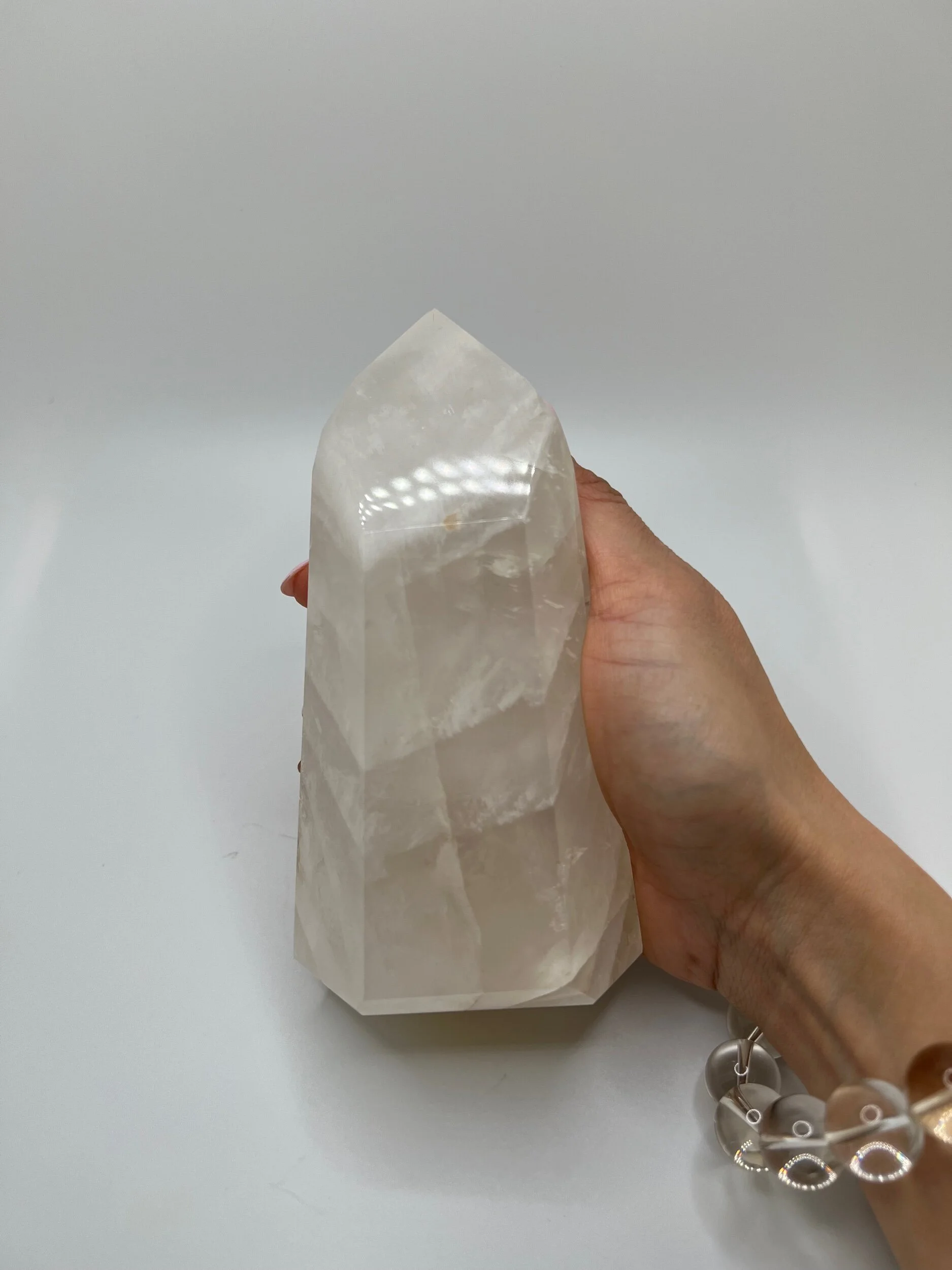 9F85562E-6DB8-4D54-8792-FCCFCE16BDC2