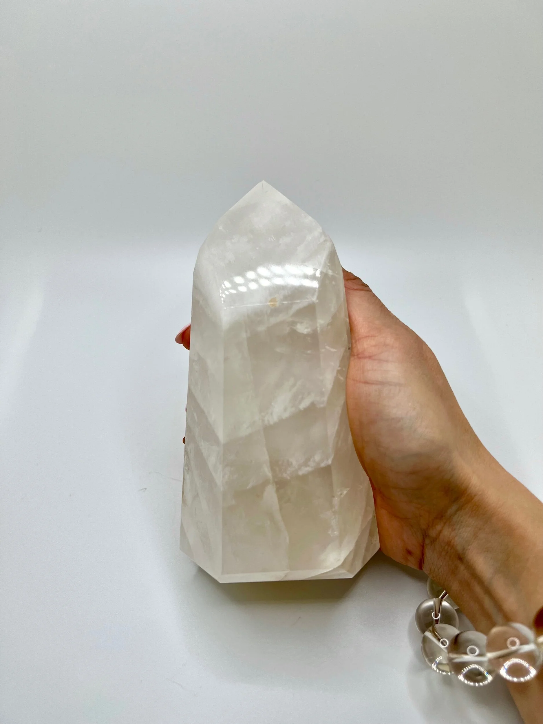 EDB1BC4D-E24B-48AC-8875-3EC8AC5A323A