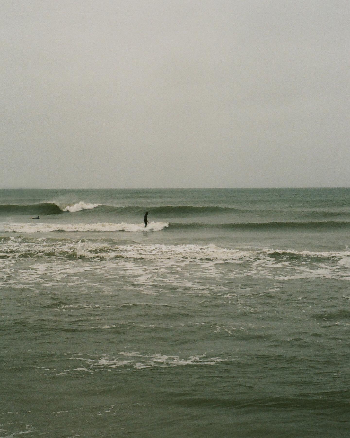 zephyr 

🏄🏼🤙 

#nantucket
#filmisnotdead #filmphotography 
#35mmphoto #surfphoto