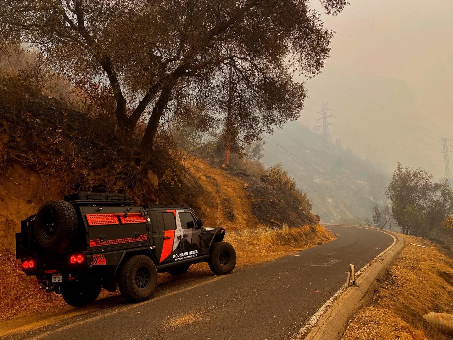 Our Jeep Gladiator conversions are out in the field, supporting crews with critical paramedic and EMT medical support. Proud to see our rigs are doing what they were built for 

#jeep #gladiator #wildland #firecrew #emt #paramedic #mountainmedics