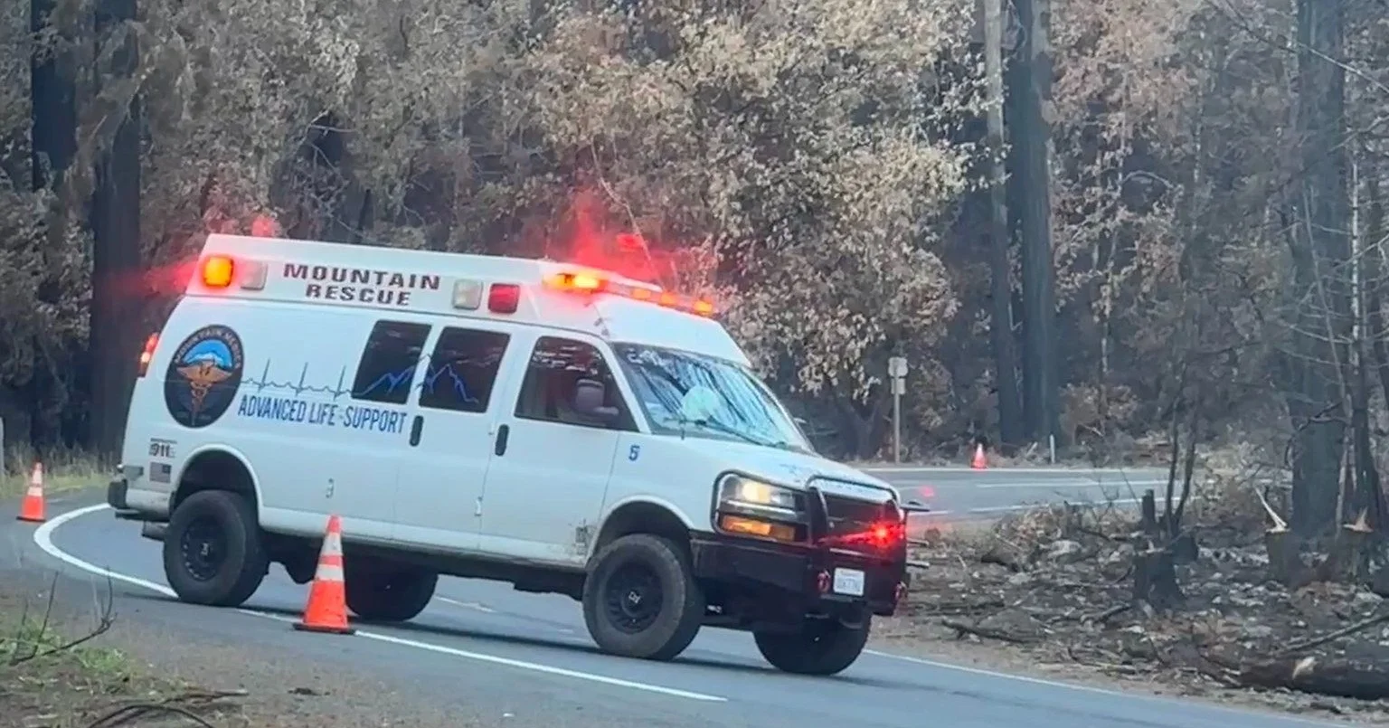 🚑🔥 Holding the Line with Those Who Fight the Fire
Our EMS crew is on the fireline, standing by to provide immediate medical support to the wildland firefighters risking it all to protect lives, property, and forests.

Working in extreme heat, rugge