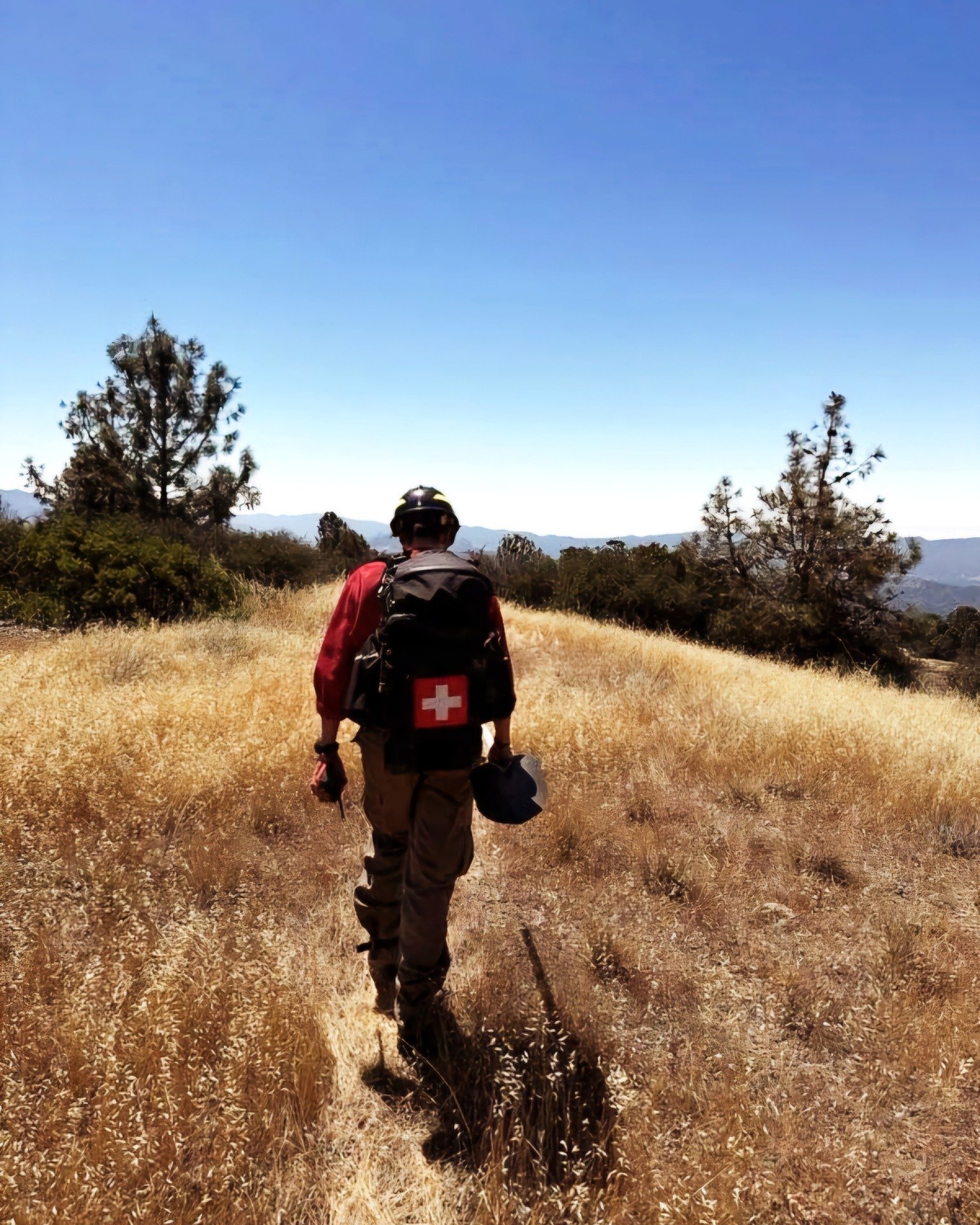 No trail too tough. No terrain too remote.
We&rsquo;re used to hiking into fire-affected areas, delivering care and support where it&rsquo;s needed most. 🚑💪

#FireSeason2025 #Teamwork #EmergencyPreparedness #FieldSupport #paramedic #emt #RN #rescue