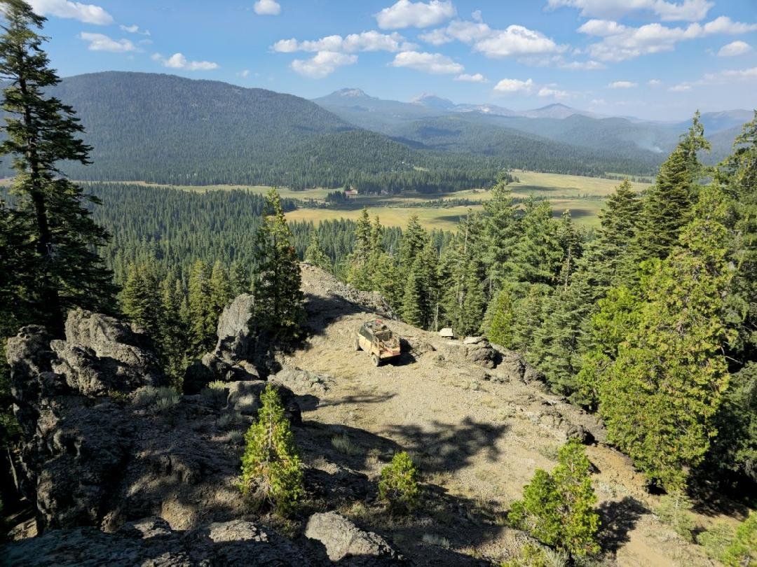 Undeniable. Spectacular views from the office.

 #FirelineLife #WildlandFire #OnTheLine #CrewLife #NatureAtWork