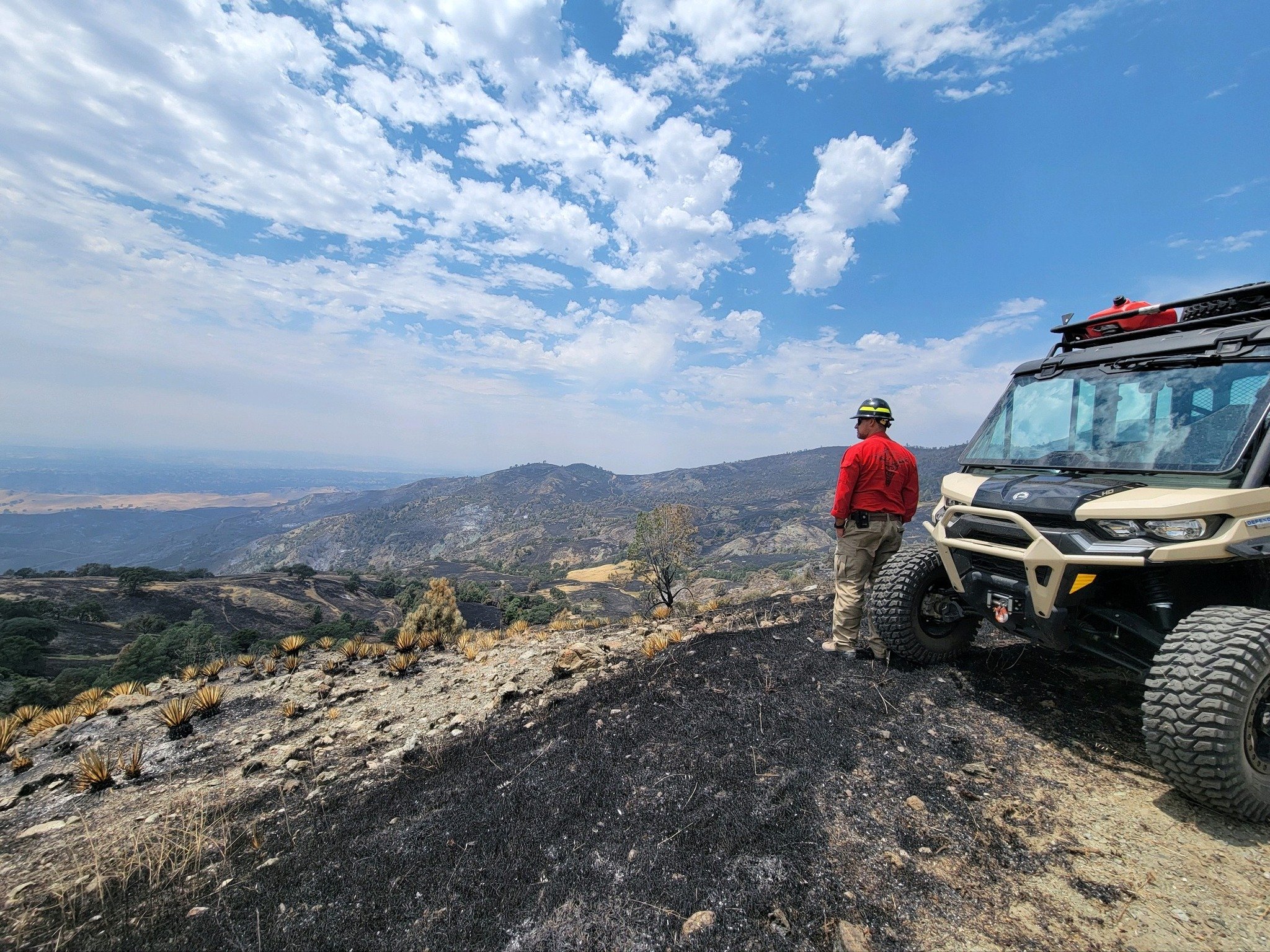 You never really know where the day is going to take you out here 🌄

From rough terrain to remote access routes, the Can-Am Defender keeps us moving and ready no matter what the landscape throws at us. Long days, changing conditions, and views that 