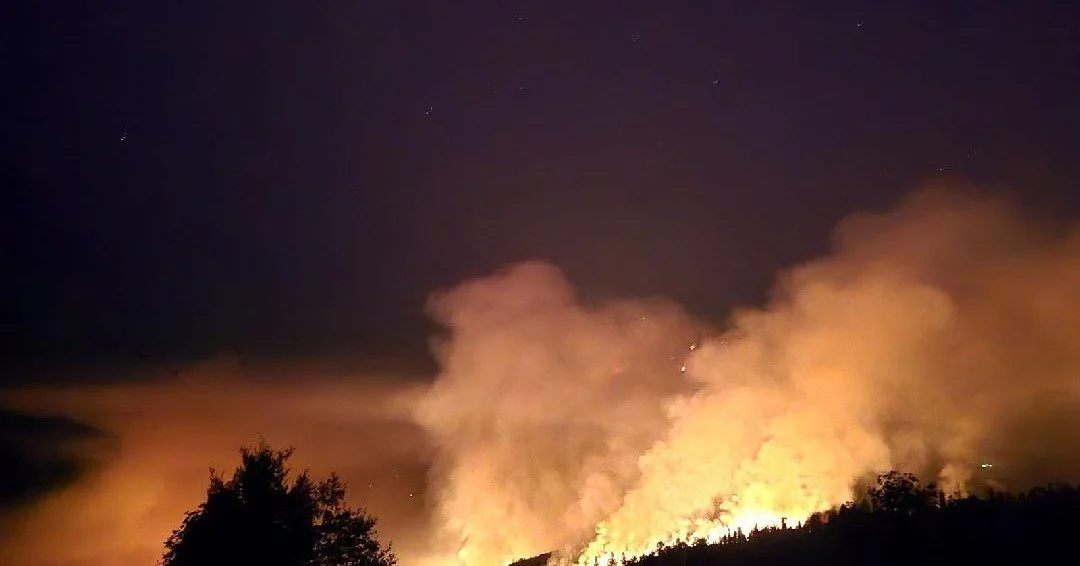Fire crews work day and night&mdash;and so do we 🌙🔥

Staying vigilant, staying ready, and maintaining coverage around the clock to support operations whenever and wherever we&rsquo;re needed. 

#WildlandFire #EMS #NightOps #AlwaysReady #Vigilance #
