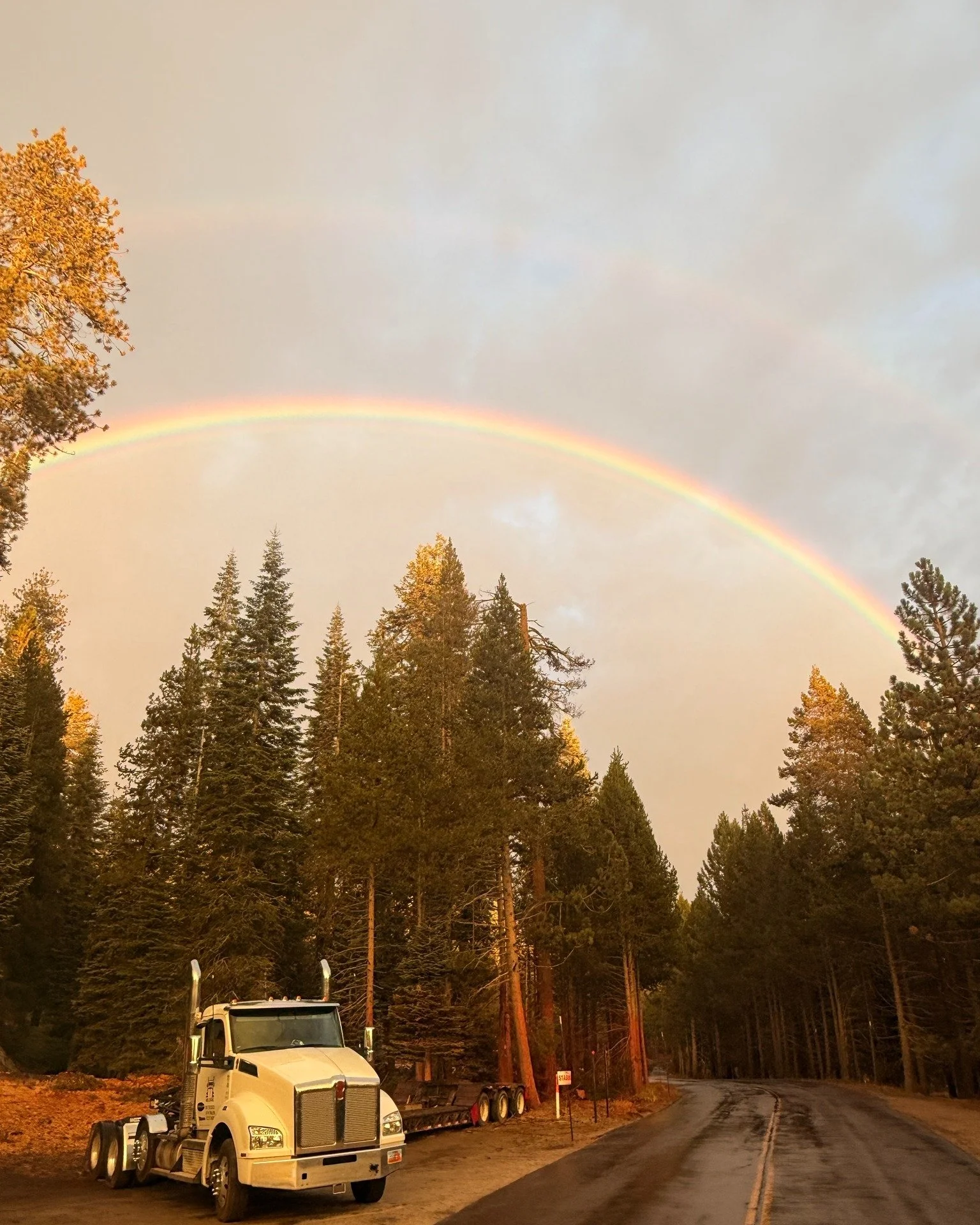 Grateful for a quick rain shower on the fire line that broke through the smoke and dust&mdash;and left us with a rainbow 🌧️🌈

#WildlandFire #Fireline #Rainbow #Gratitude #emt #paramedic
