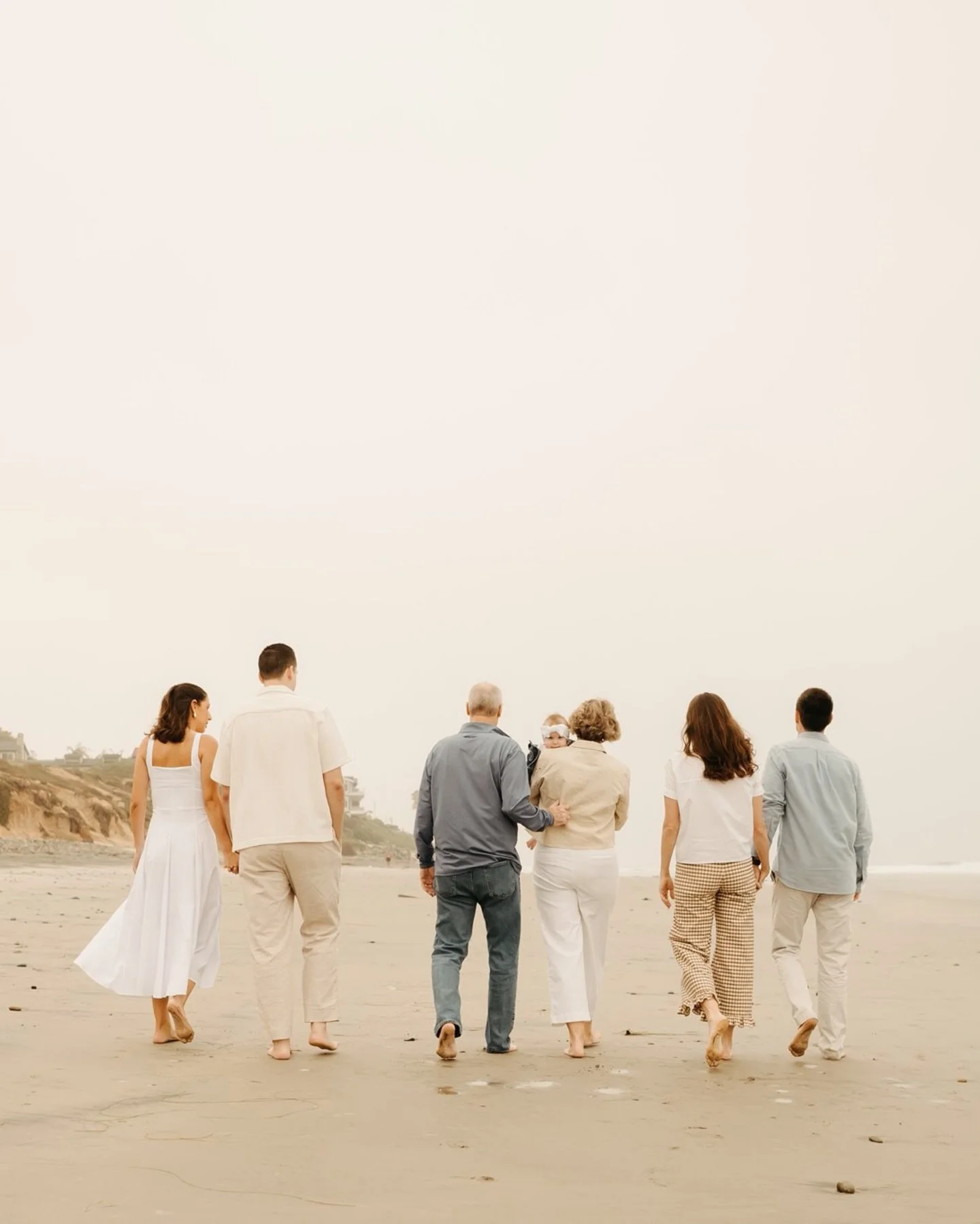 Extended family sessions on repeat all summer! 👏🏻👏🏻

#encinitasphotographer #carlsbadfamilyphotographer #encinitasfamilyphotographer #sandiegofamilyphotographer #oceansidephotographer