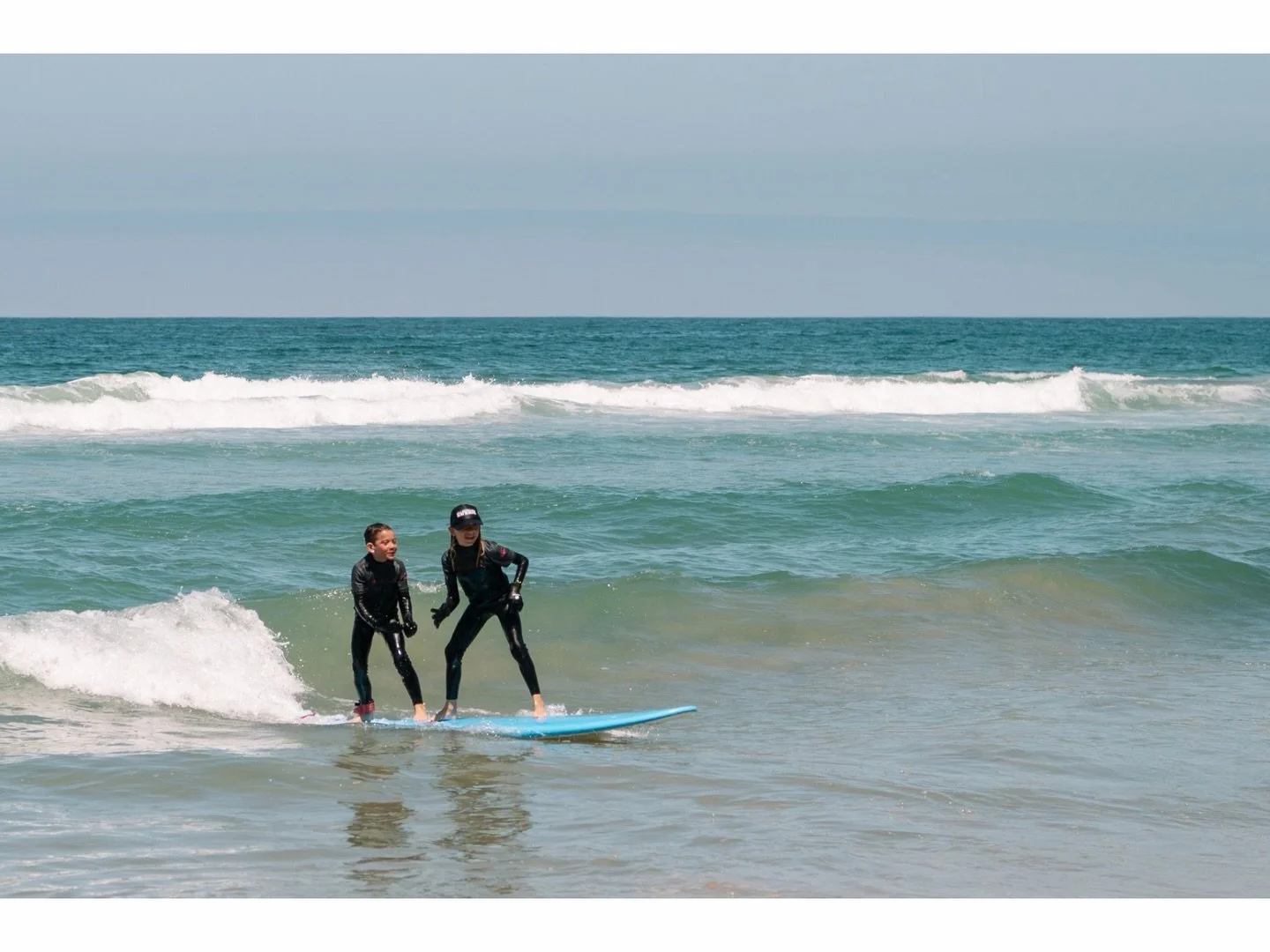 Kids crushed their favorite camp 🌊🏄&zwj;♂️

#encinitasphotographer #encinitassurf #encinitasfamilyphotographer #northcountysd