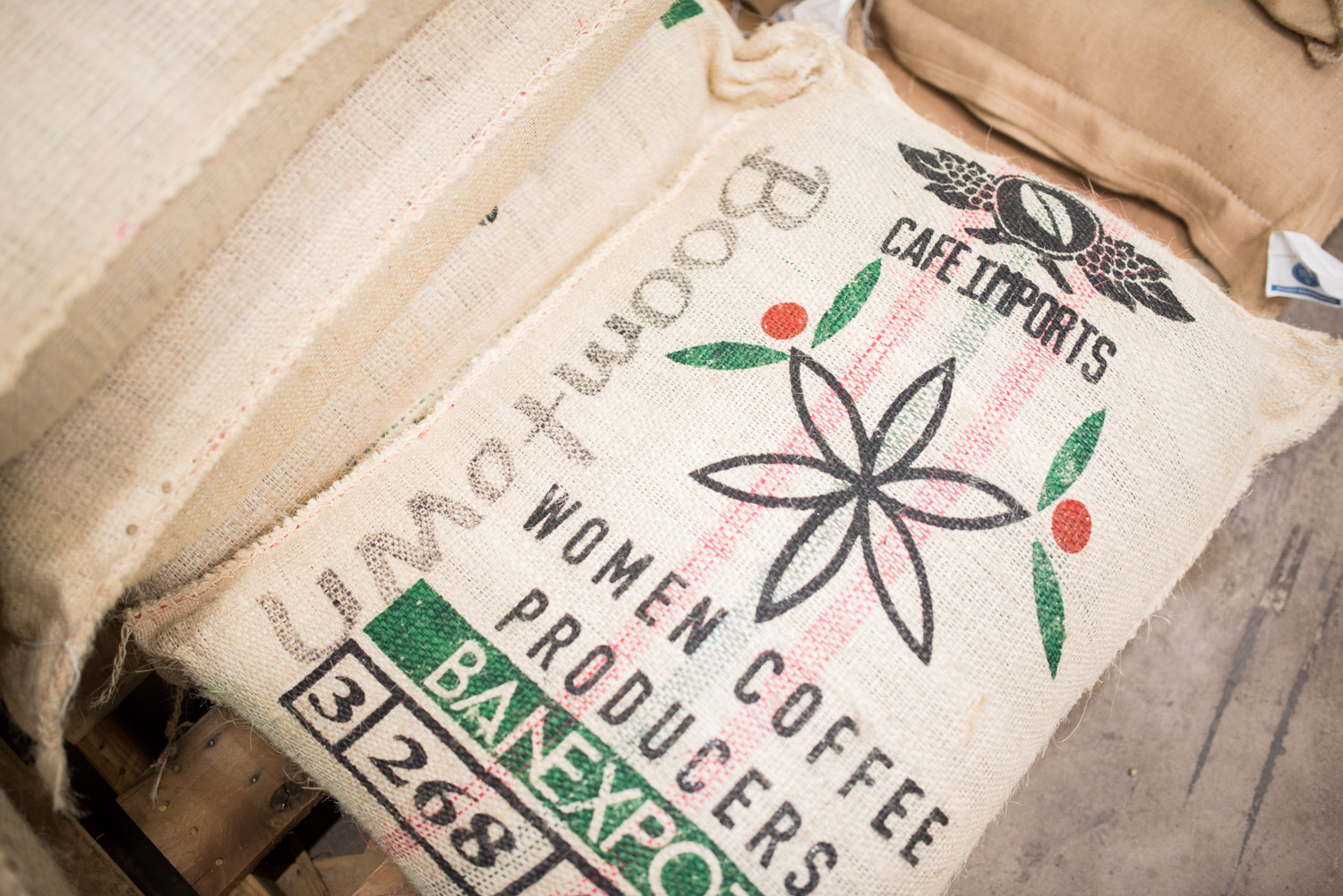 Cafe Imports Mujeres Colombianas coffee