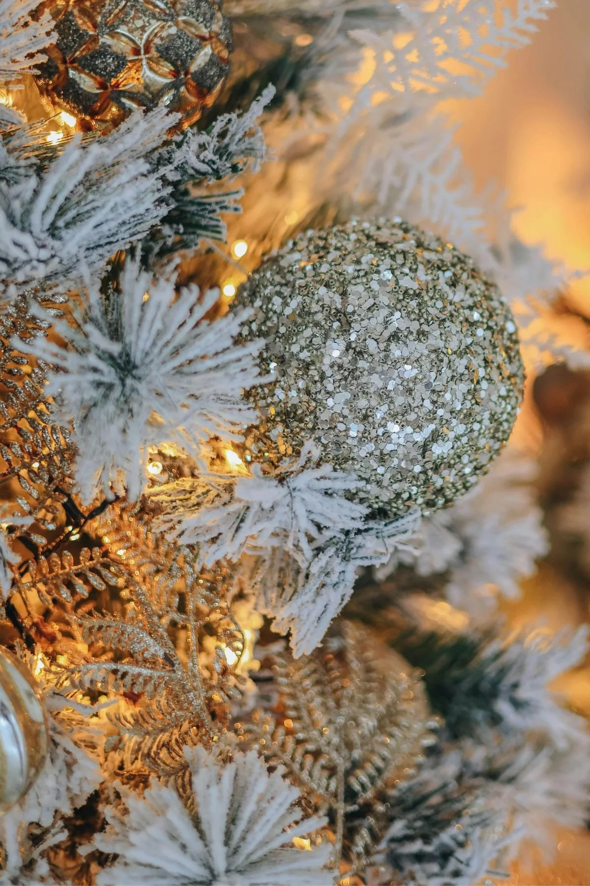 glam christmas tree (5).jpg