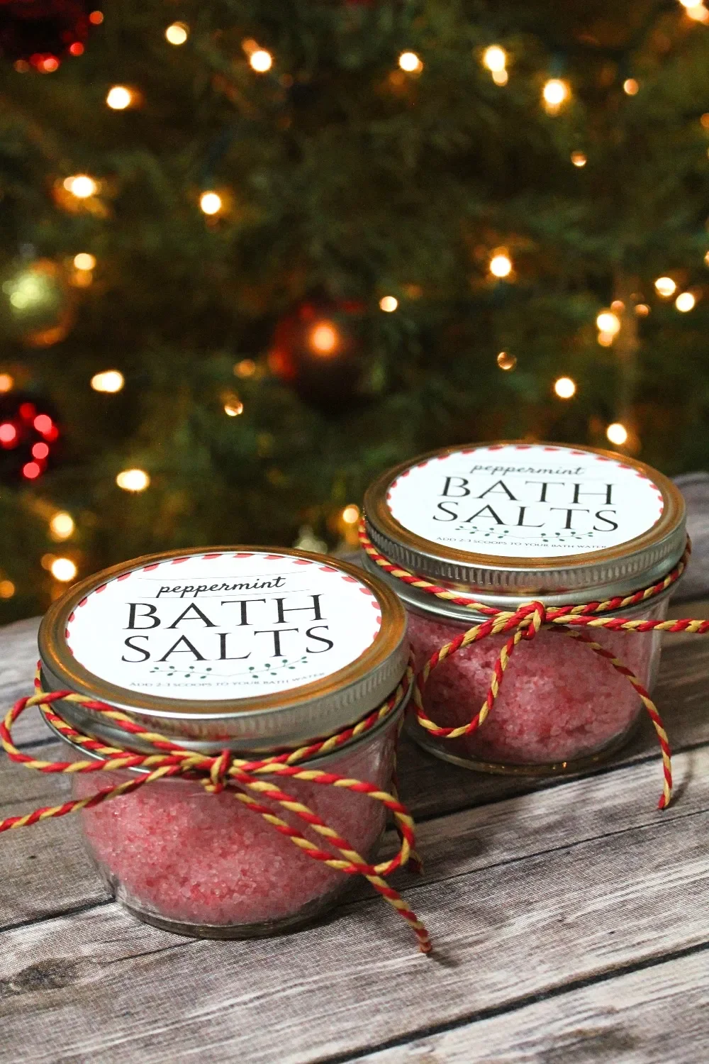 Holiday-bath-salts-peppermint-bath-soak.webp