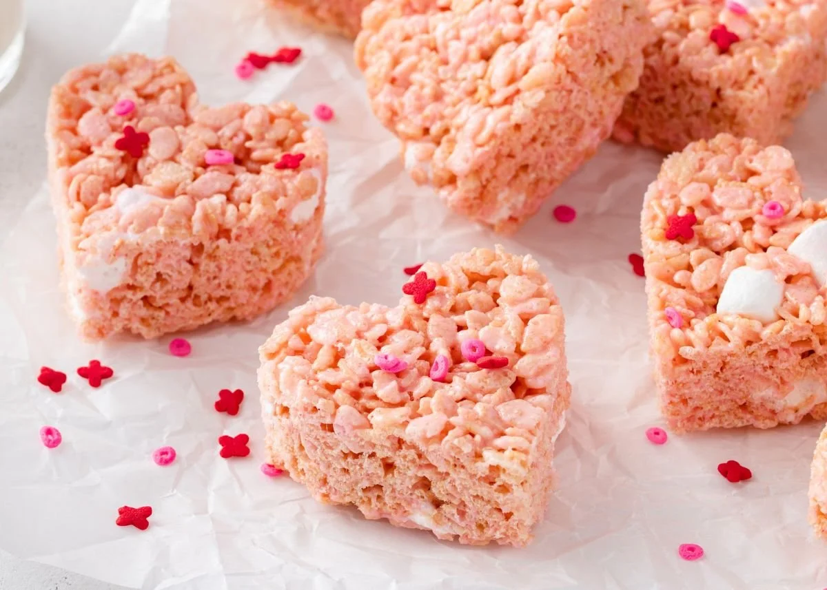 valentines day rice krispie treats.jpg
