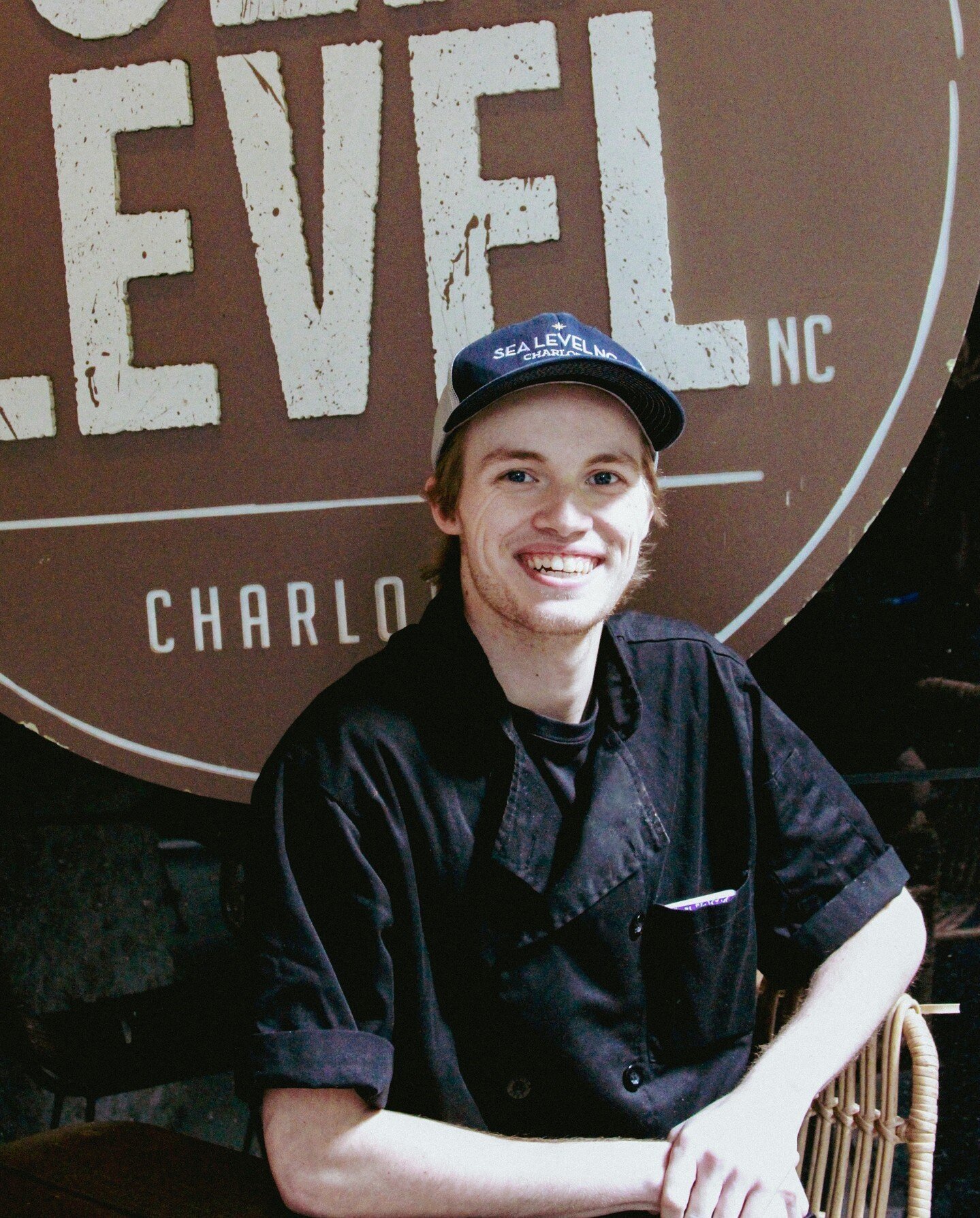 Meet our Staff Spotlight, Jackson! 👏

Hailing from Alexandria, VA, Jackson has been shucking oysters and whipping it up since November 2023. His not-so-secret obsession? Filipe's Fried Chicken Sandwich he says is a true game-changer! With a mission 