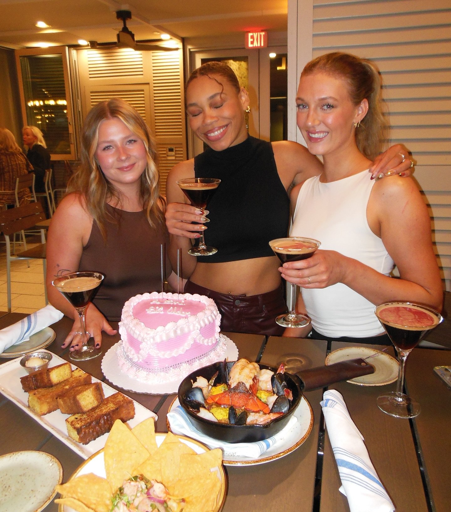 Who needs a GNO? Tag your crew.👇