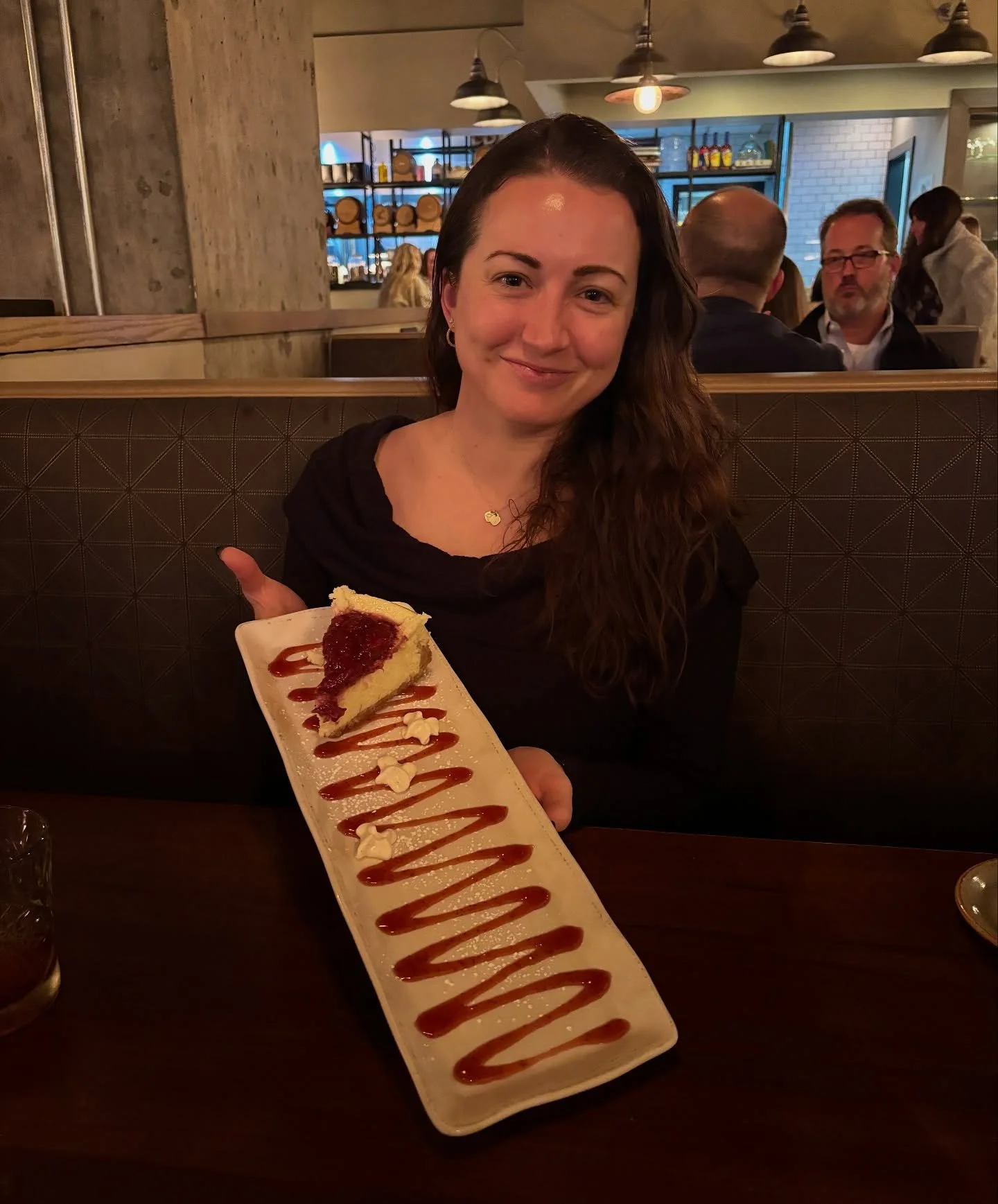 Did you know @thebatchmaker is the master behind the Strawberry Cheesecake on our menu? It's the ultimate meal finale. 🍰