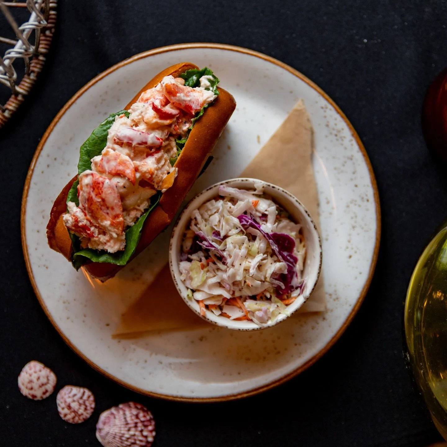 Maine style or Connecticut style? 🦞

📸: @shrimpandgrisettes