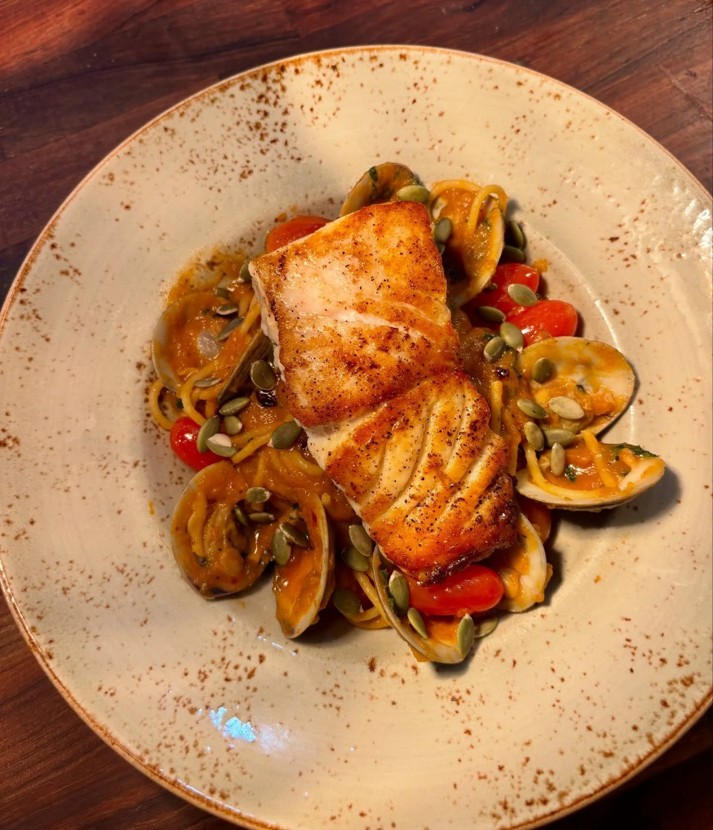 Today&rsquo;s Carolina Catch: NC Sheepshead 🎣

Butternut Squash Diavolo. Little Neck Clams. Cherry Tomatoes. Mint. Linguine. Pepitas. 

Fresh. Local. Limited. 🍴
