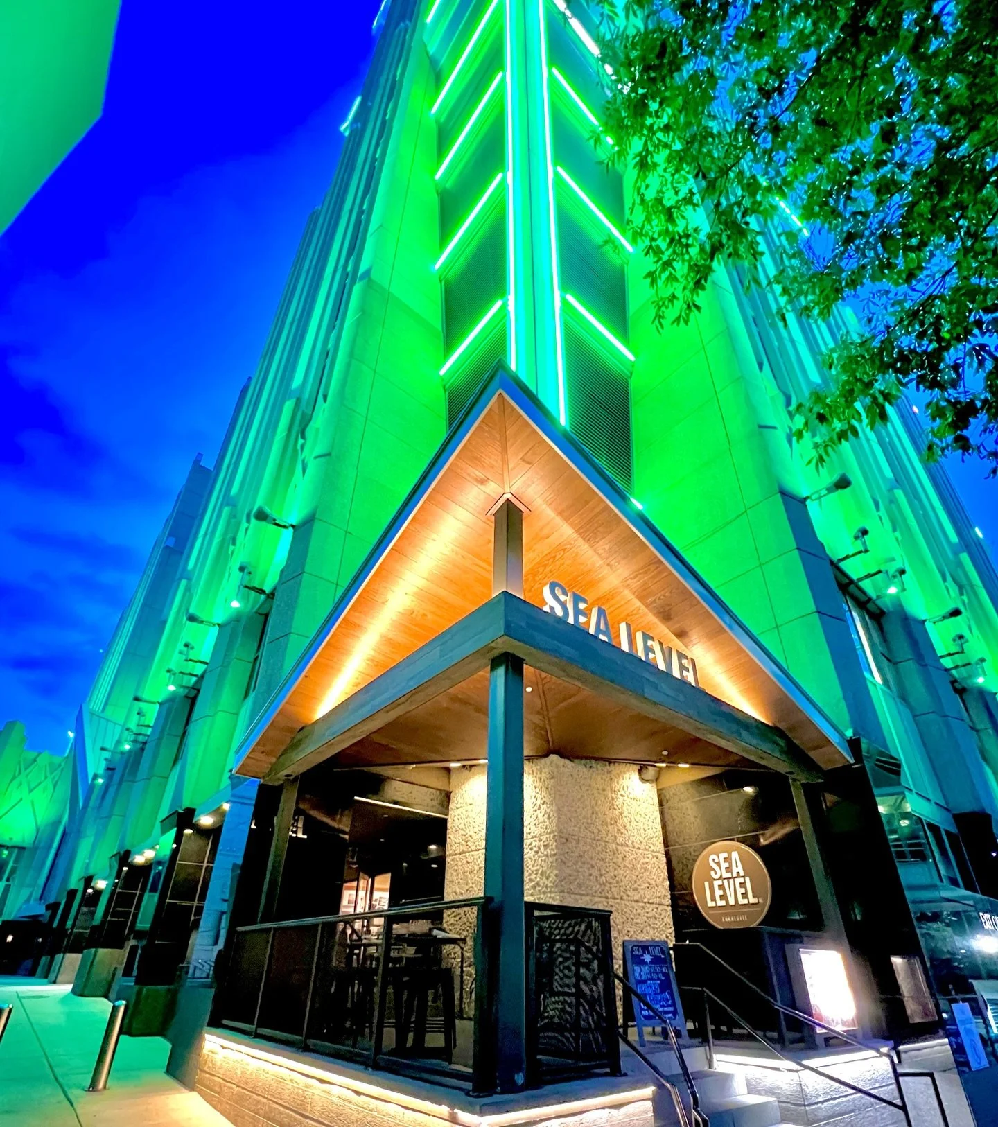 Feelin' lucky 🍀 Happy St. Patrick's Day, Uptown.  Sl&aacute;inte!