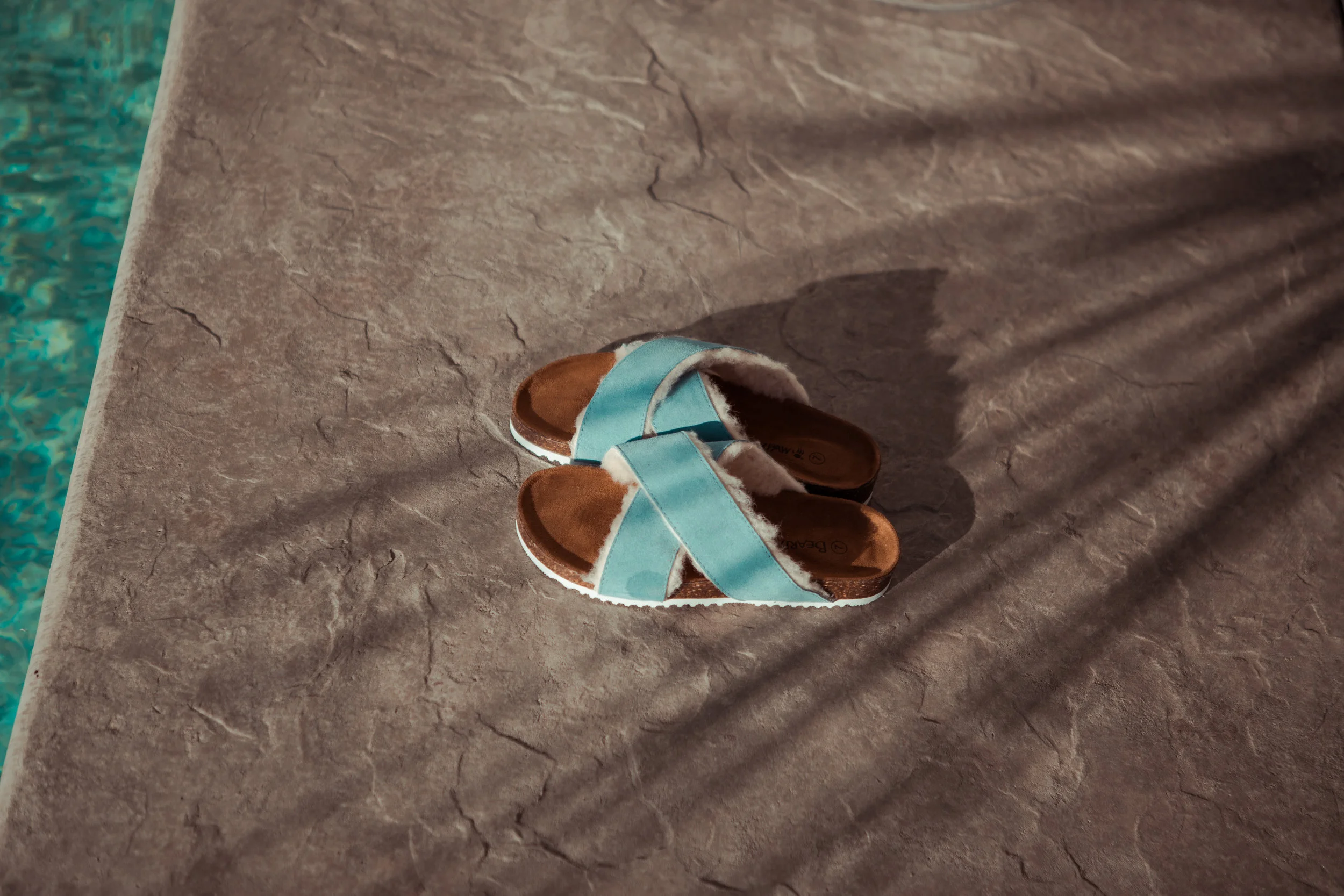 poolside 17.jpg