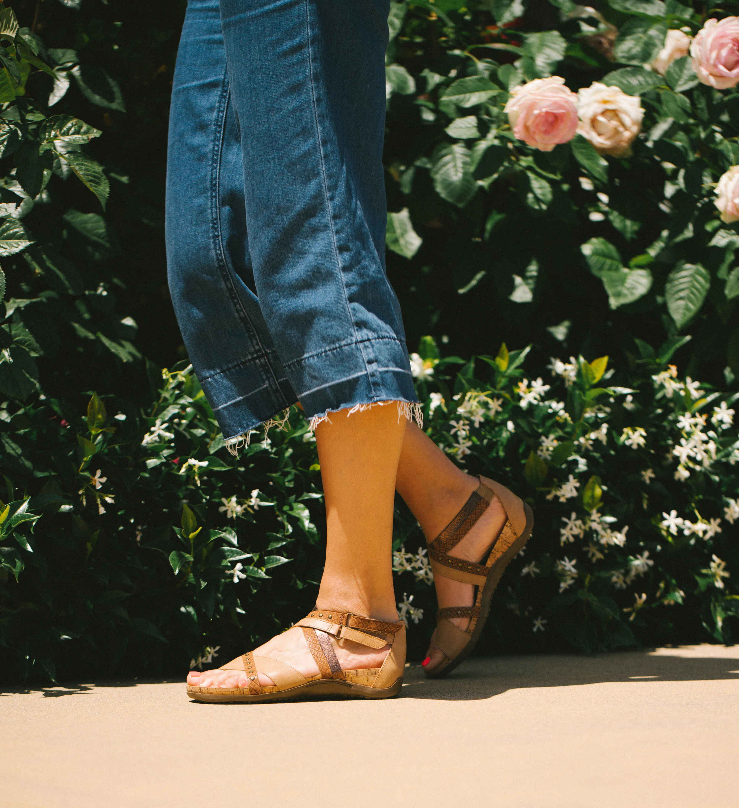strap sandal rose close.jpg