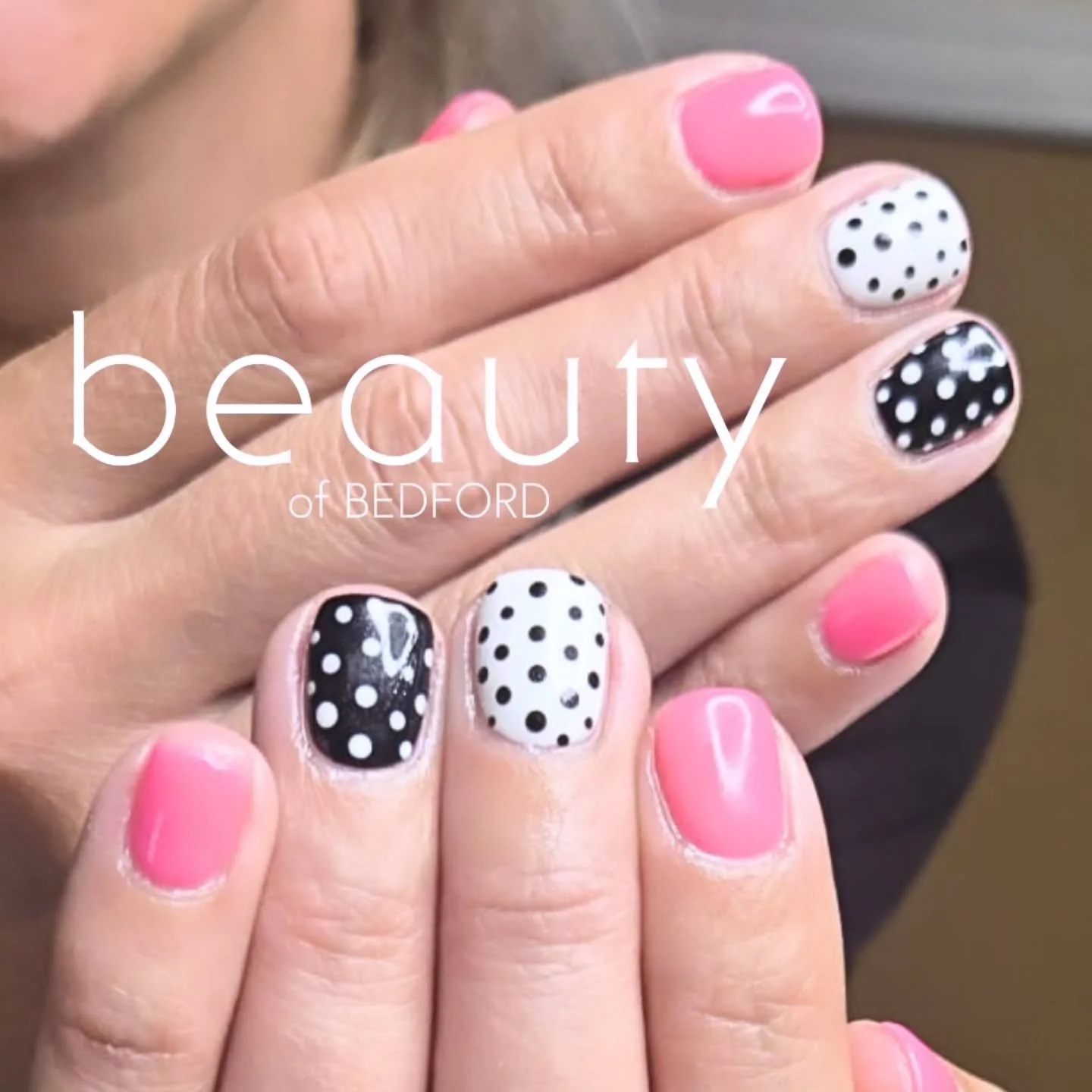 What a great set of nails 😍

#gelnails #thegelbottle #polkadotnails #beautyofbedford #bedford