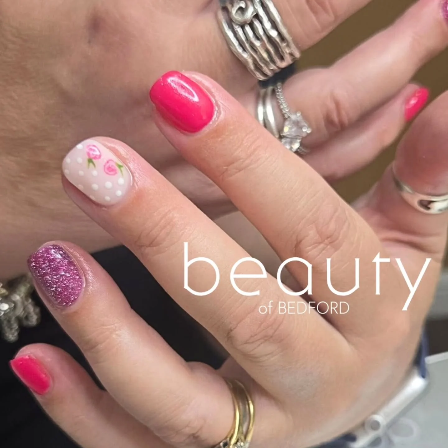 The most beautiful nails that Selina did before we set off on our hols... 😍

Even if our doors are shut for summer holidays, you can still book appointments, buy your products or purchase vouchers online!

Links in bio!

Thank you xx

#bedfordbeauty