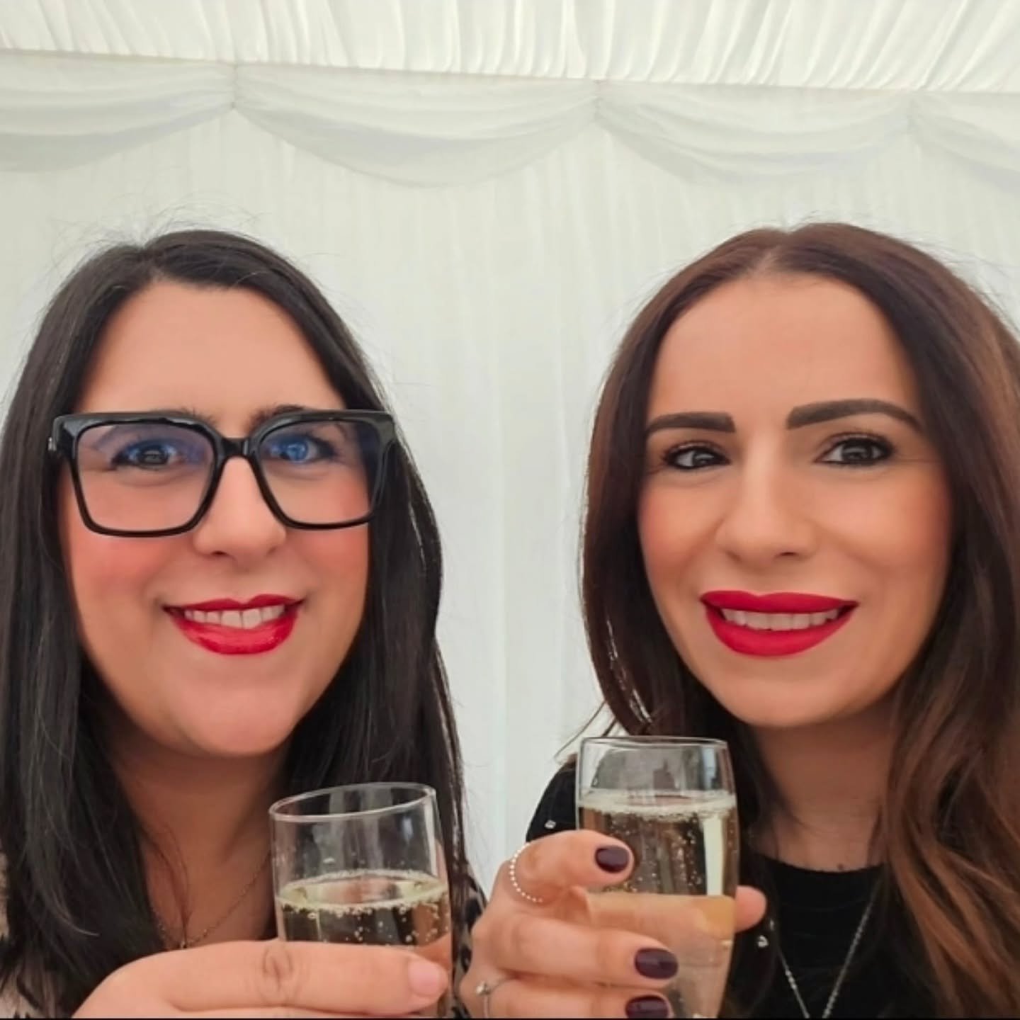 Raising a glass to my little sister Selina on her birthday! 🥂
Nail Expert and Waxing Queen!

Sending lots of love 💕 

#happybirthday #girlboss #birthdaylove