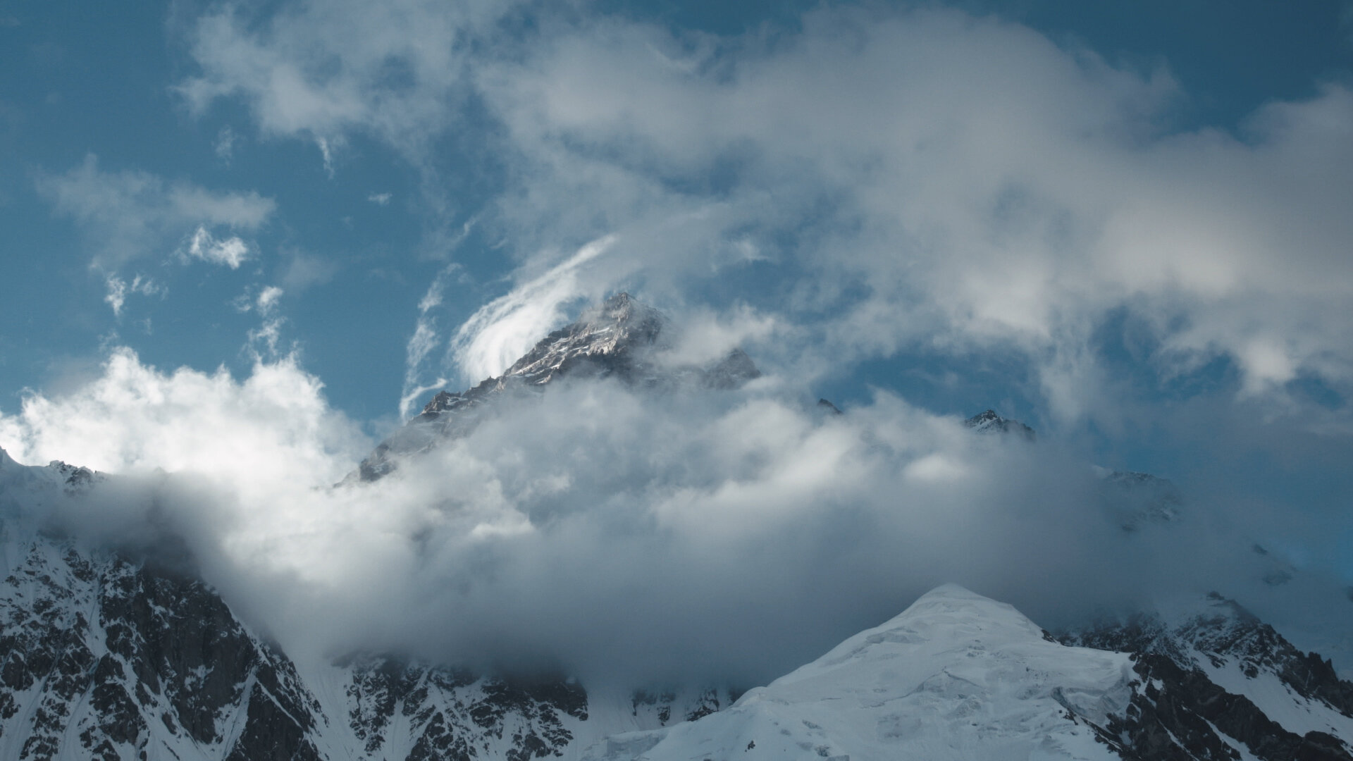 K2: THE IMPOSSIBLE DECENT - TRAILER