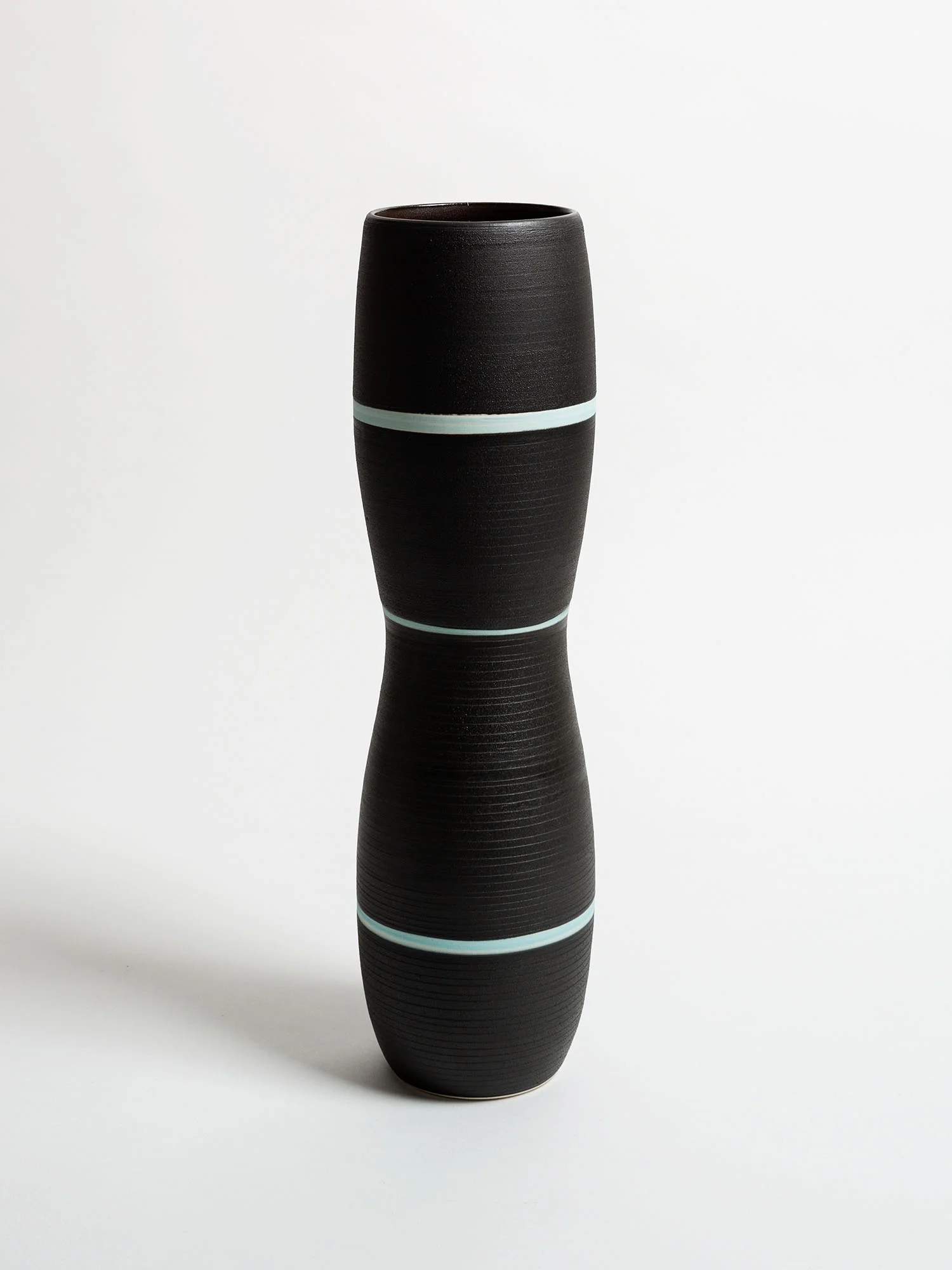Sinuous Vase Porzellan - Gilberto Paim - Brasilien