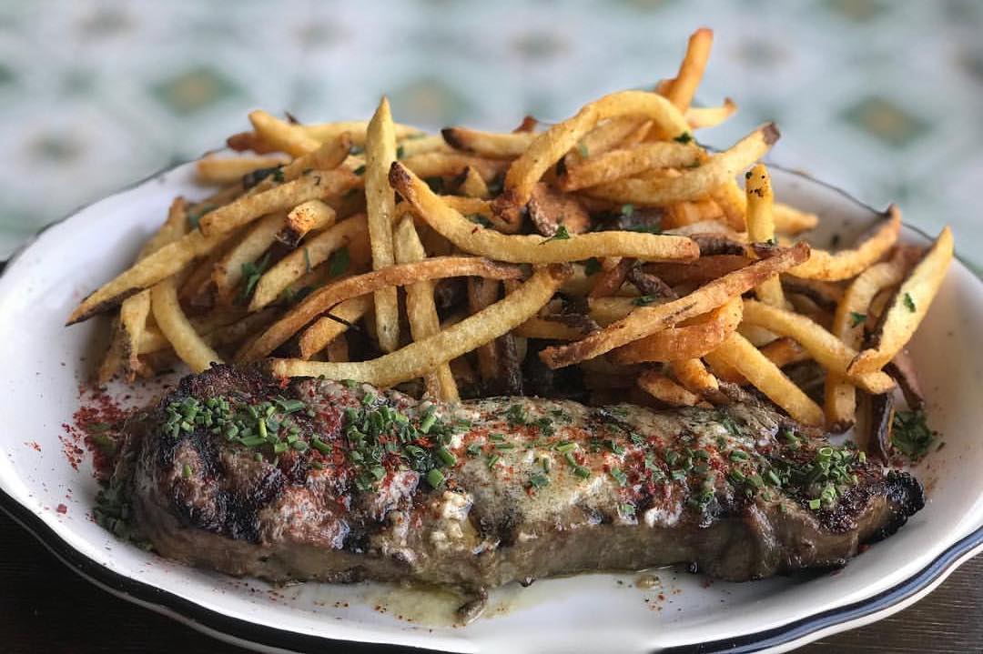 le_dinner.jpg