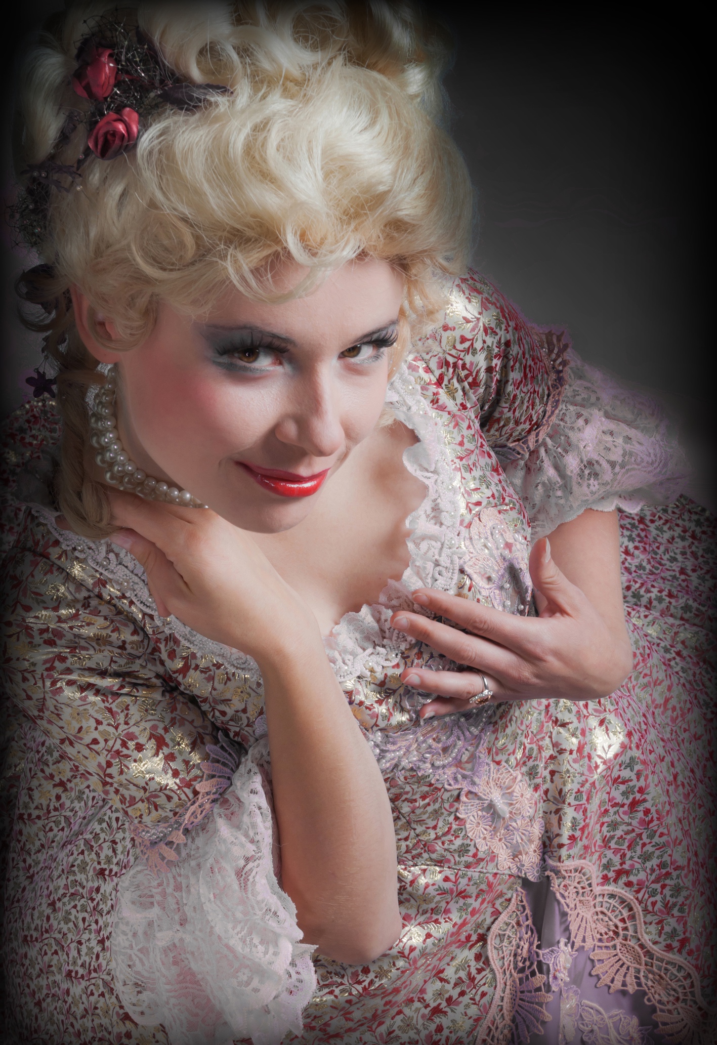 Wicked Milady de Winter plots the downfall of unwary young men.