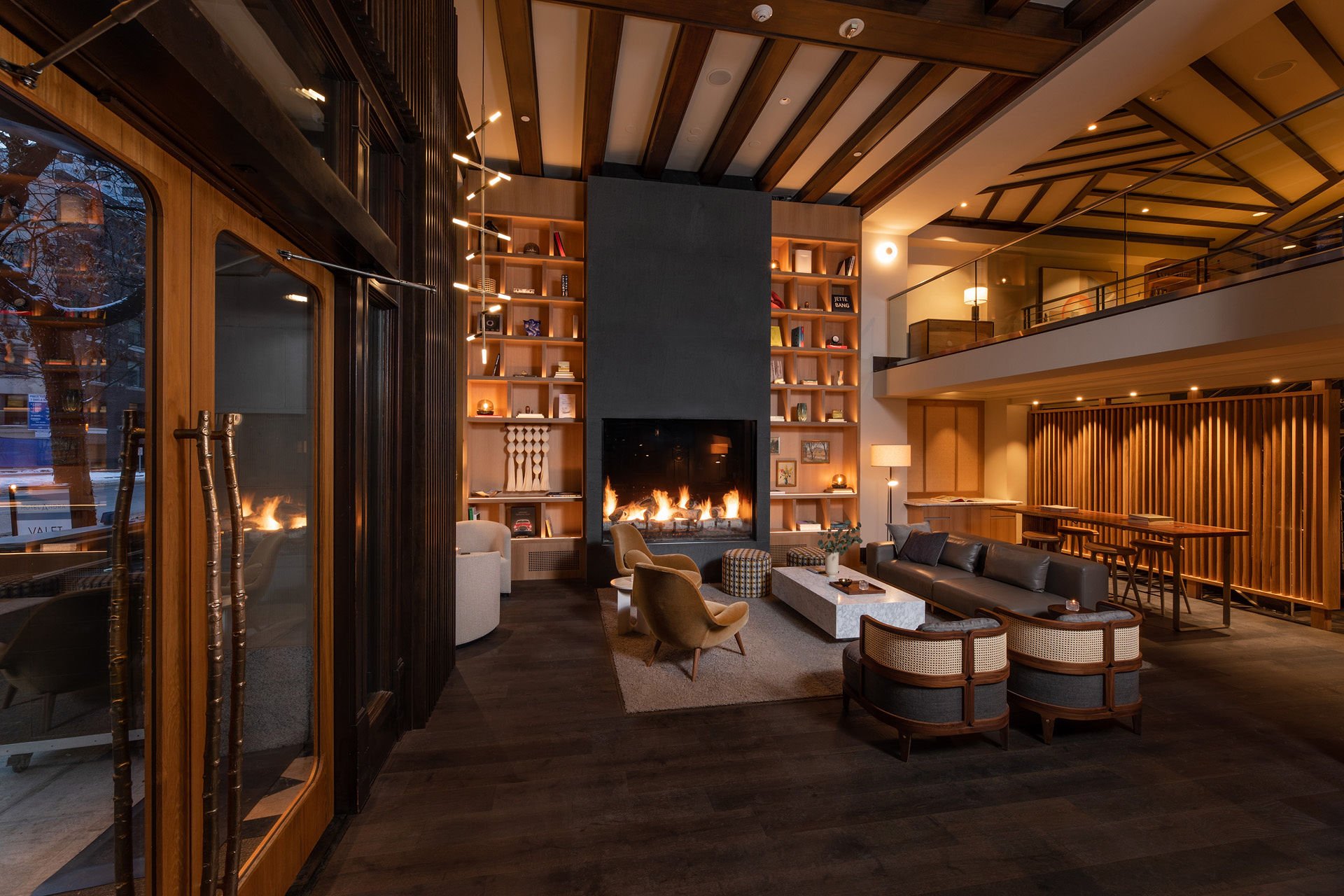 Andra2287- Lobby Ceiling.jpg