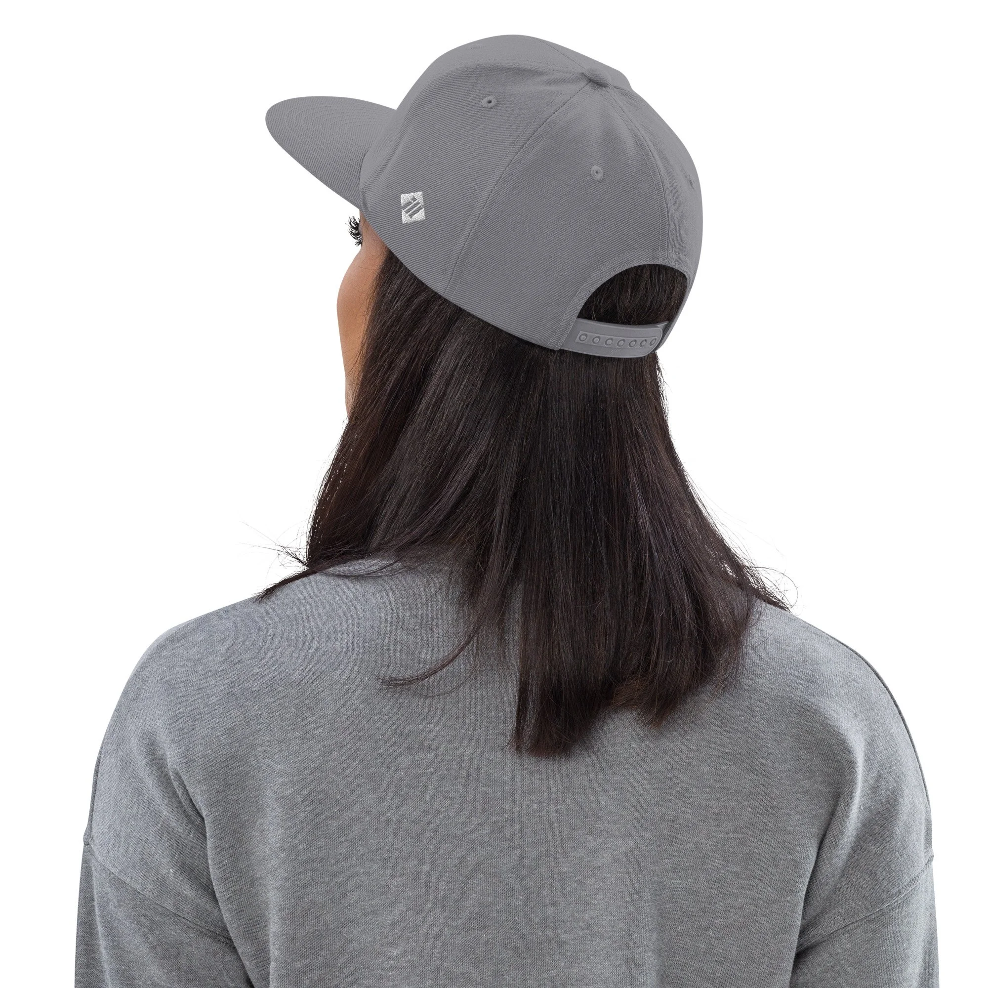 classic-snapback-silver-back-693f4943c21a0.jpg