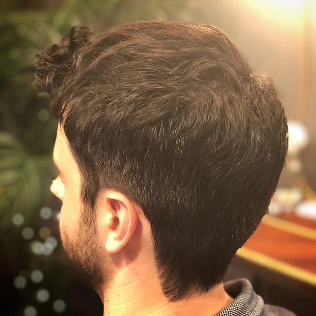 @zander_white has a good eye for fashion/style/trend. We&rsquo;ve both been noticing guys wearing their hair a bit longer and softer and less barbered looking.  This is what we came up with. Still tidy, but with a not-so-freshly cut feel.  Styled wit