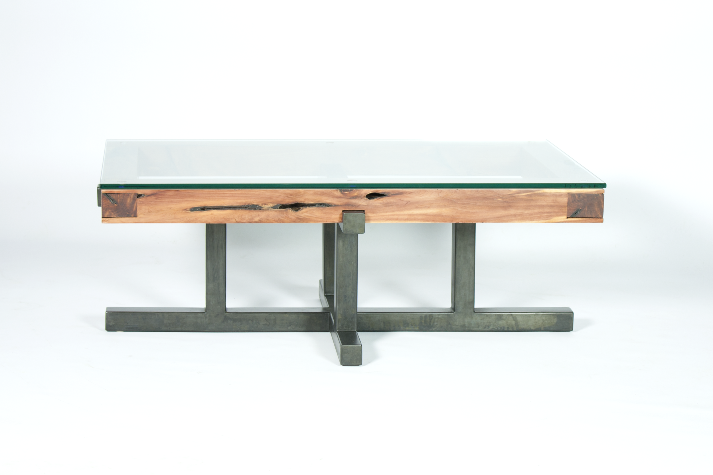 cedar_coffee_table_1.png