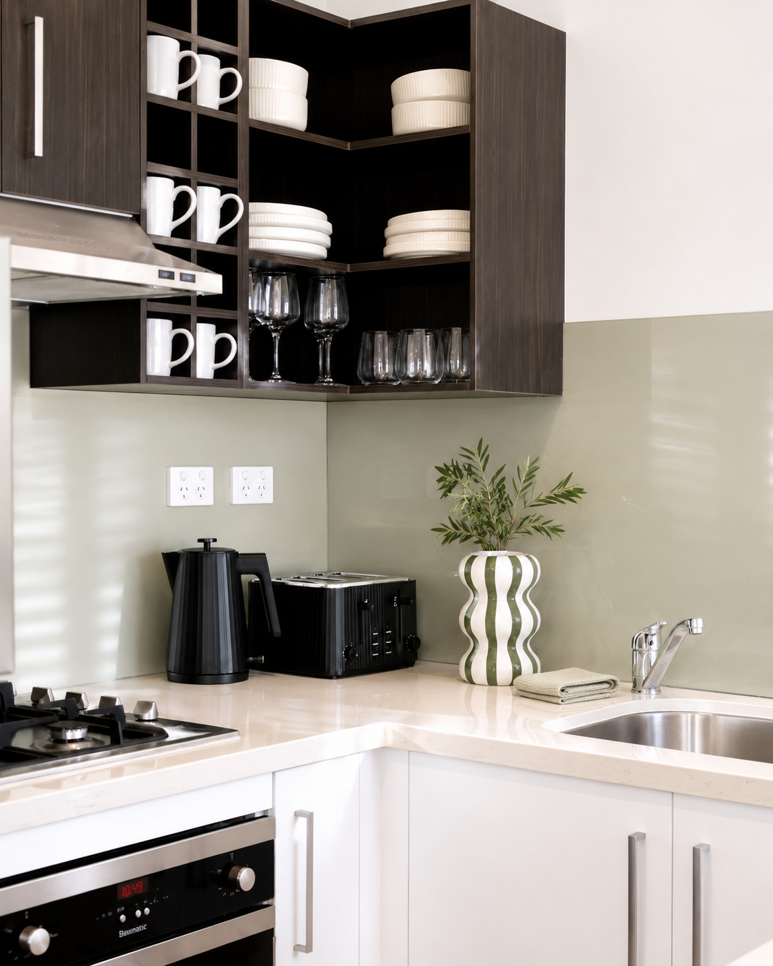 Kitchen 2.png